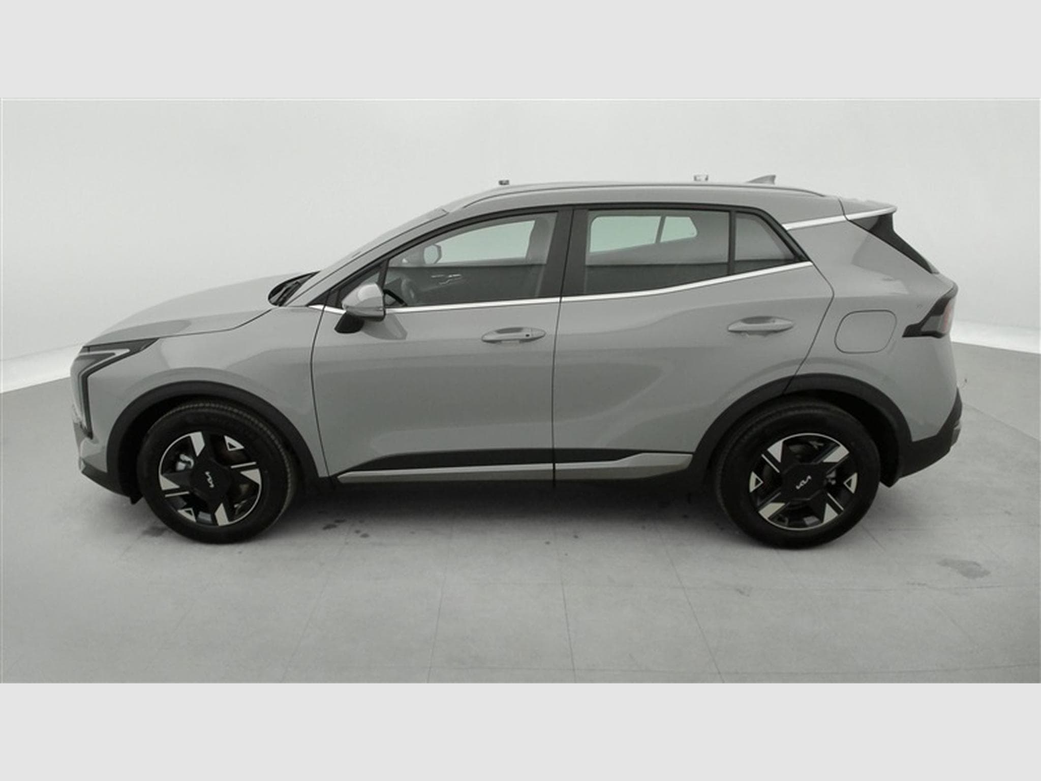 Kia Sportage 1.6 T-GDi 150Cv LX NAVI / CARPLAY / CAMERA / FULL LED (2026) - Foto 3