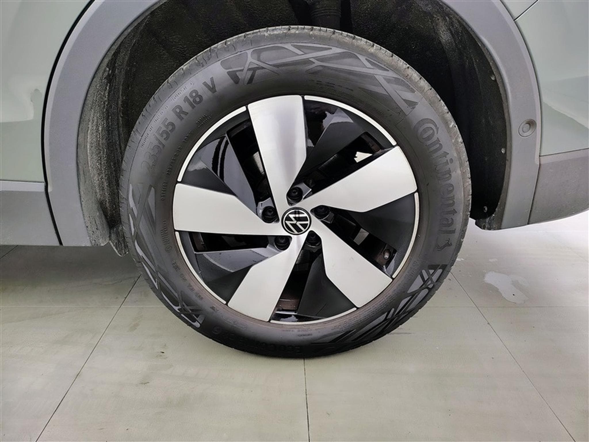 VW Tiguan 1.5 eTSI mHEV Life DSG  Navi / Led / PDC av+ar (2024) - Foto 6