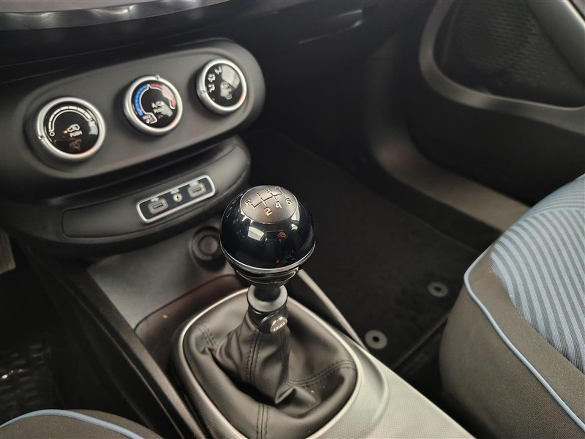 Fiat 500X 1.0 Urban Miror (2019) - Foto 11