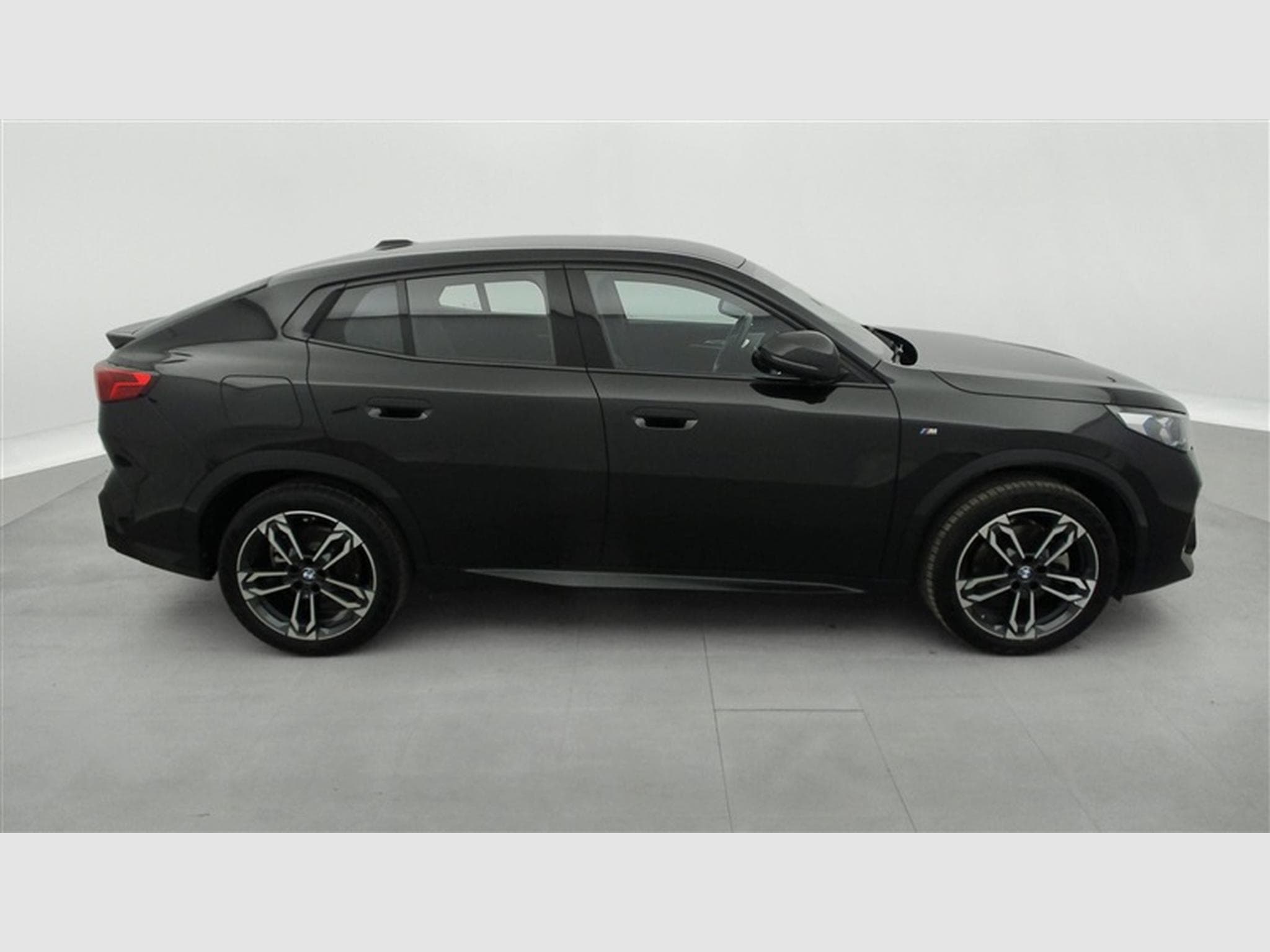 BMW X2 1.5iA sDrive20 PACK M NAVI / FULL LED / S-CUIR (2024) - Foto 24