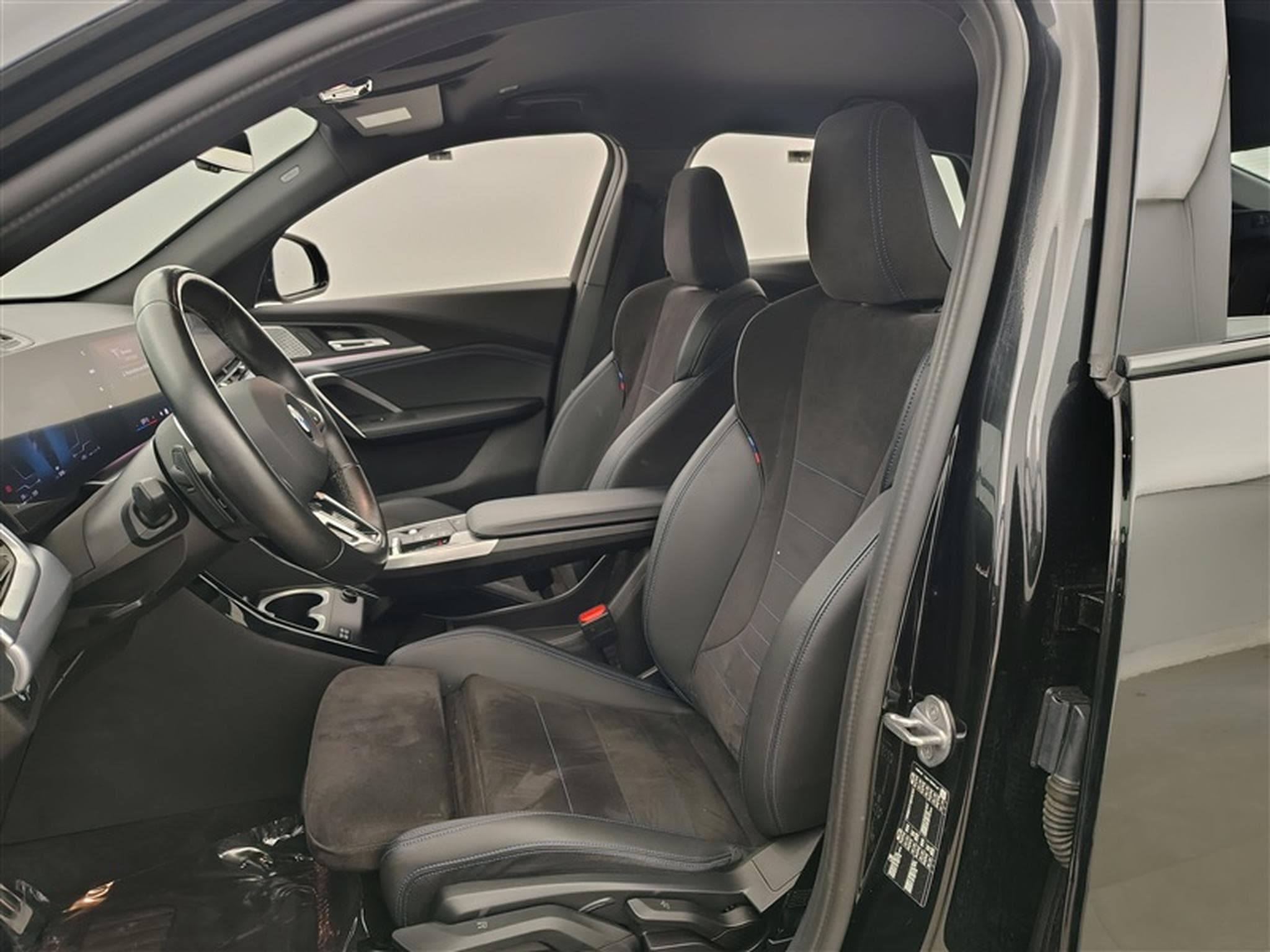 BMW X2 1.5iA sDrive20 PACK M NAVI / FULL LED / S-CUIR (2024) - Foto 7