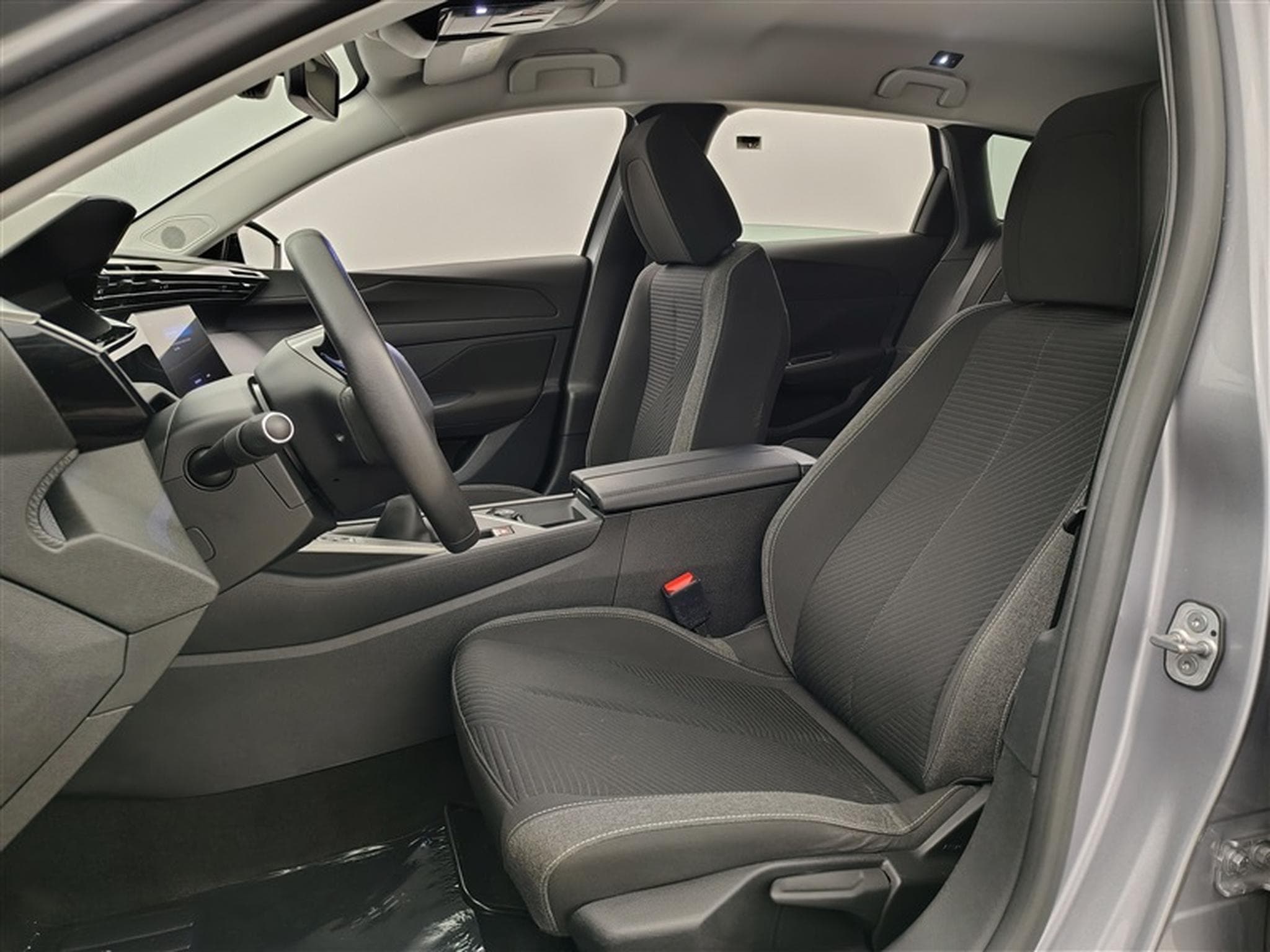 Peugeot 308 SW 1.2 PureTech Active Pack NAVI / CLIM / FULL LED (2023) - Foto 7