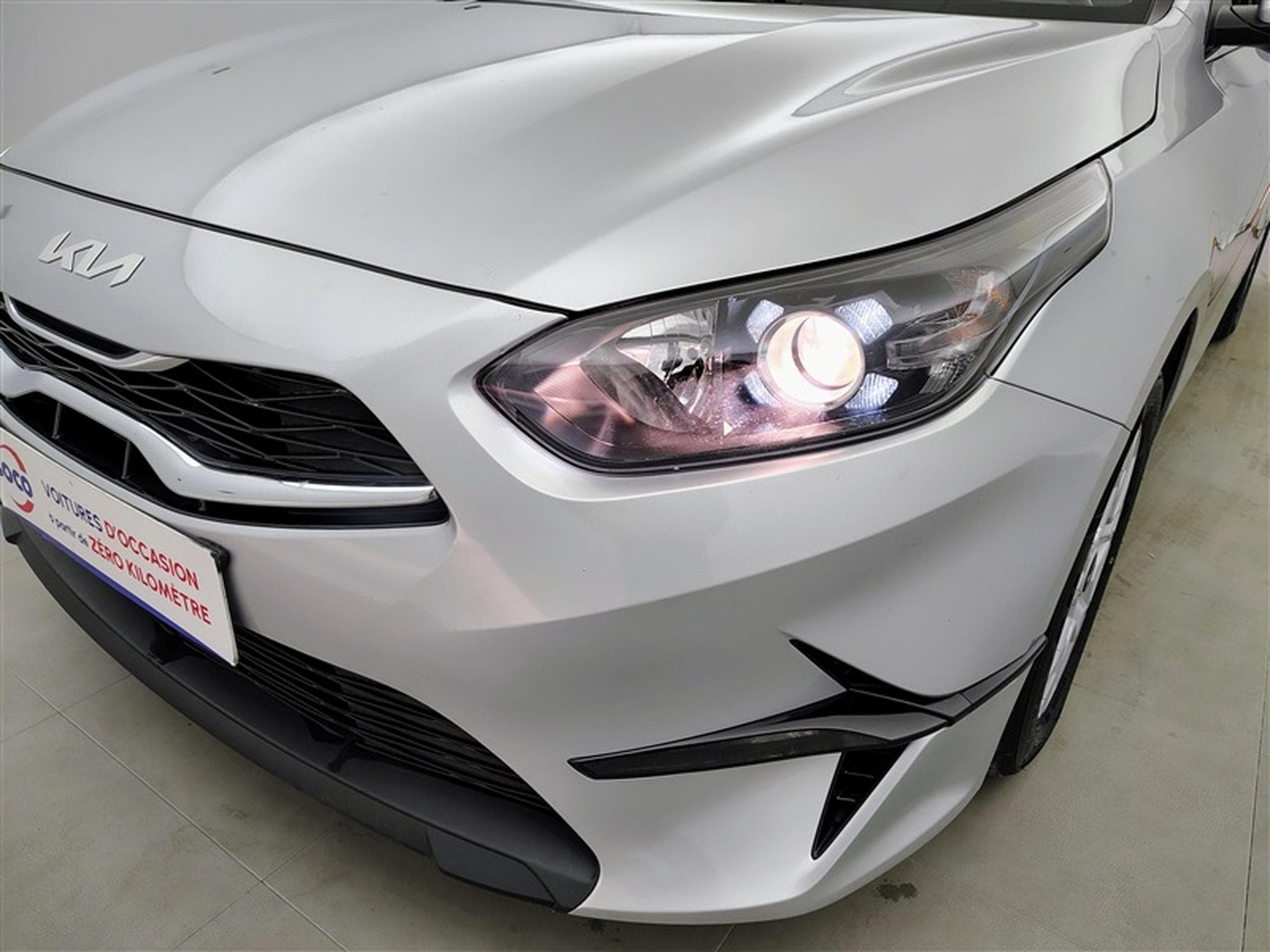 Kia Ceed Sw 1.0 T-GDi Gold NAVI / CAMERA / JA 16" (2023) - Foto 15