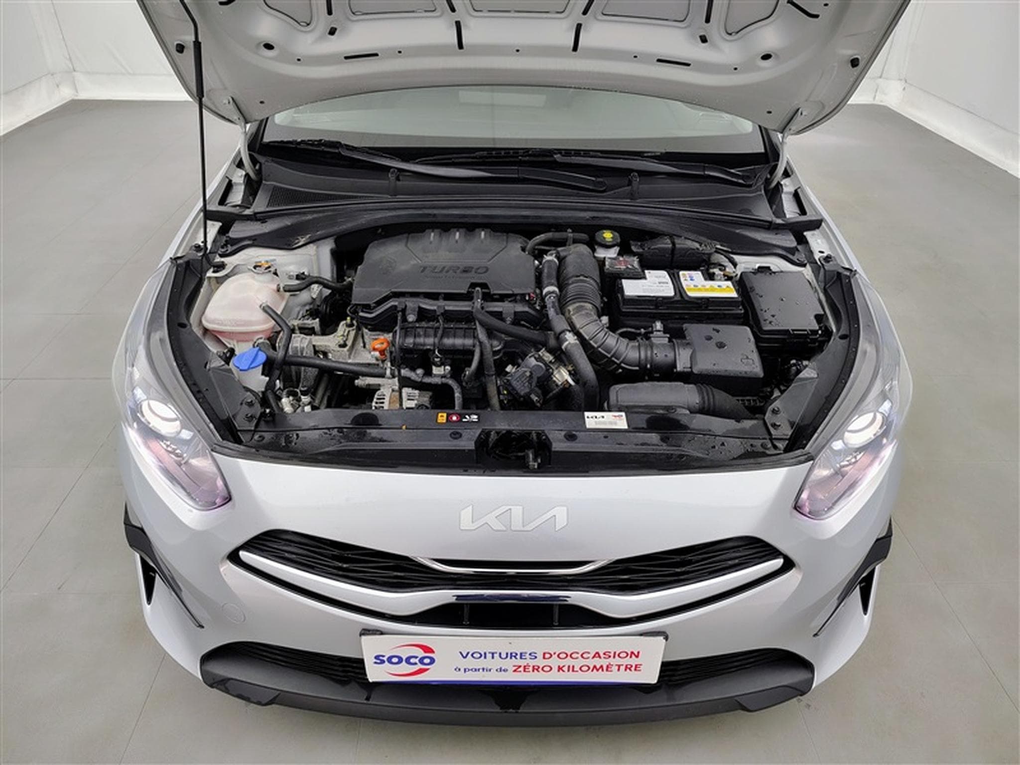 Kia Ceed Sw 1.0 T-GDi Gold NAVI / CAMERA / JA 16" (2023) - Foto 19
