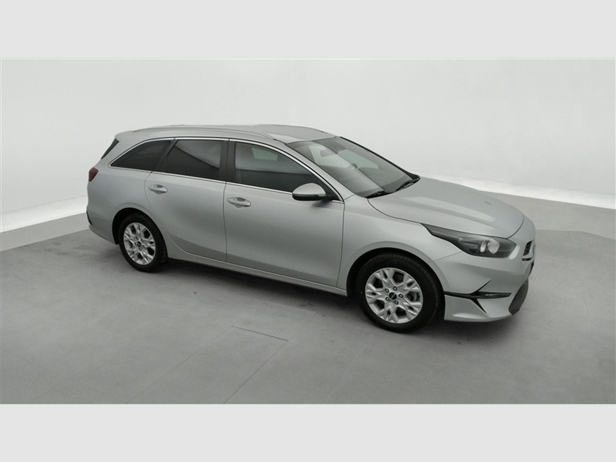 Kia Ceed Sw 1.0 T-GDi Gold NAVI / CAMERA / JA 16" (2023) - Foto 23