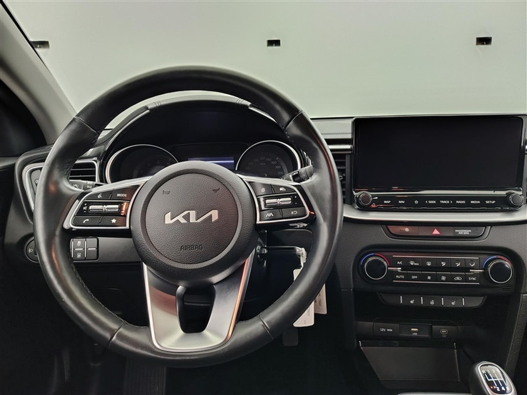 Kia Ceed Sw 1.0 T-GDi Gold NAVI / CAMERA / JA 16" (2023) - Foto 9