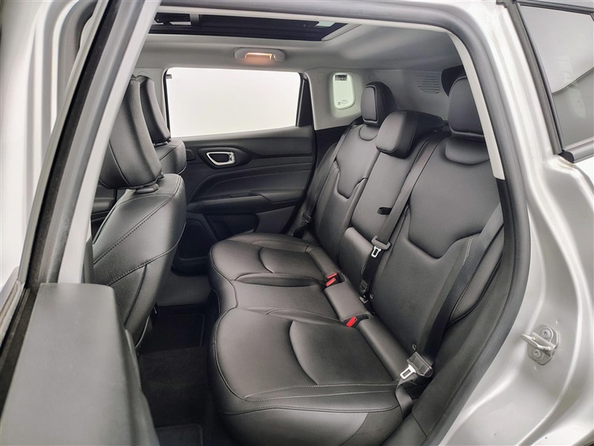 Jeep Compass 1.3 Turbo eAWD PHEV Limited NAVI / CUIR / FULL LED (2022) - Photo 13