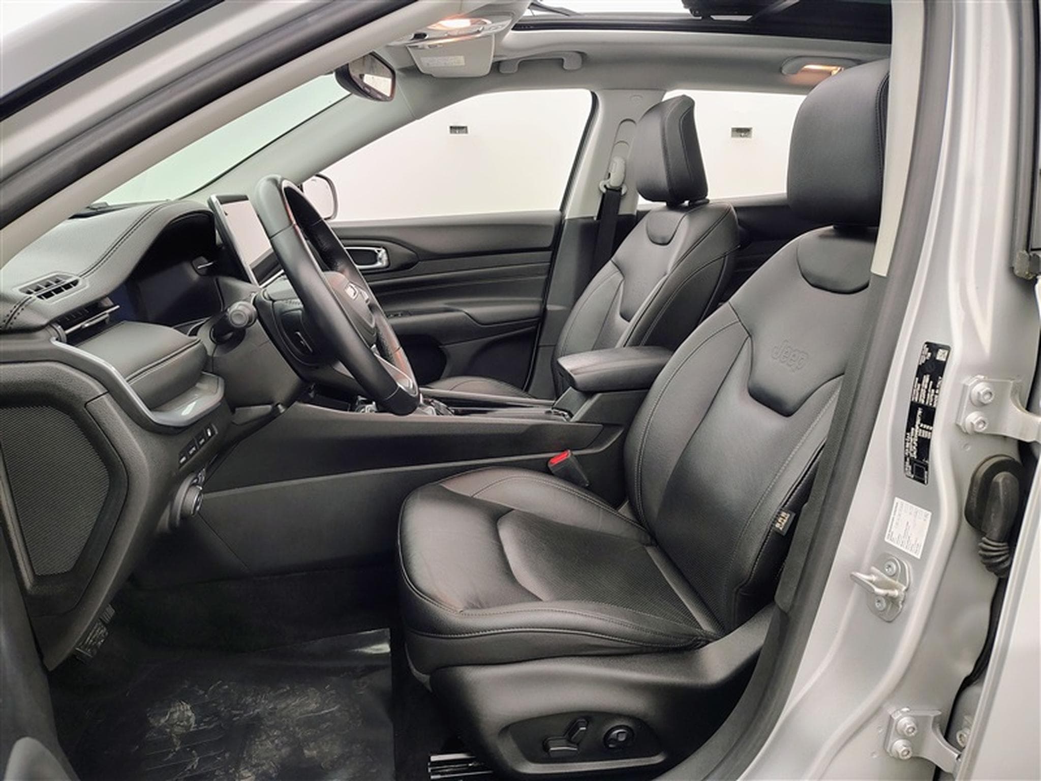 Jeep Compass 1.3 Turbo eAWD PHEV Limited NAVI / CUIR / FULL LED (2022) - Photo 7