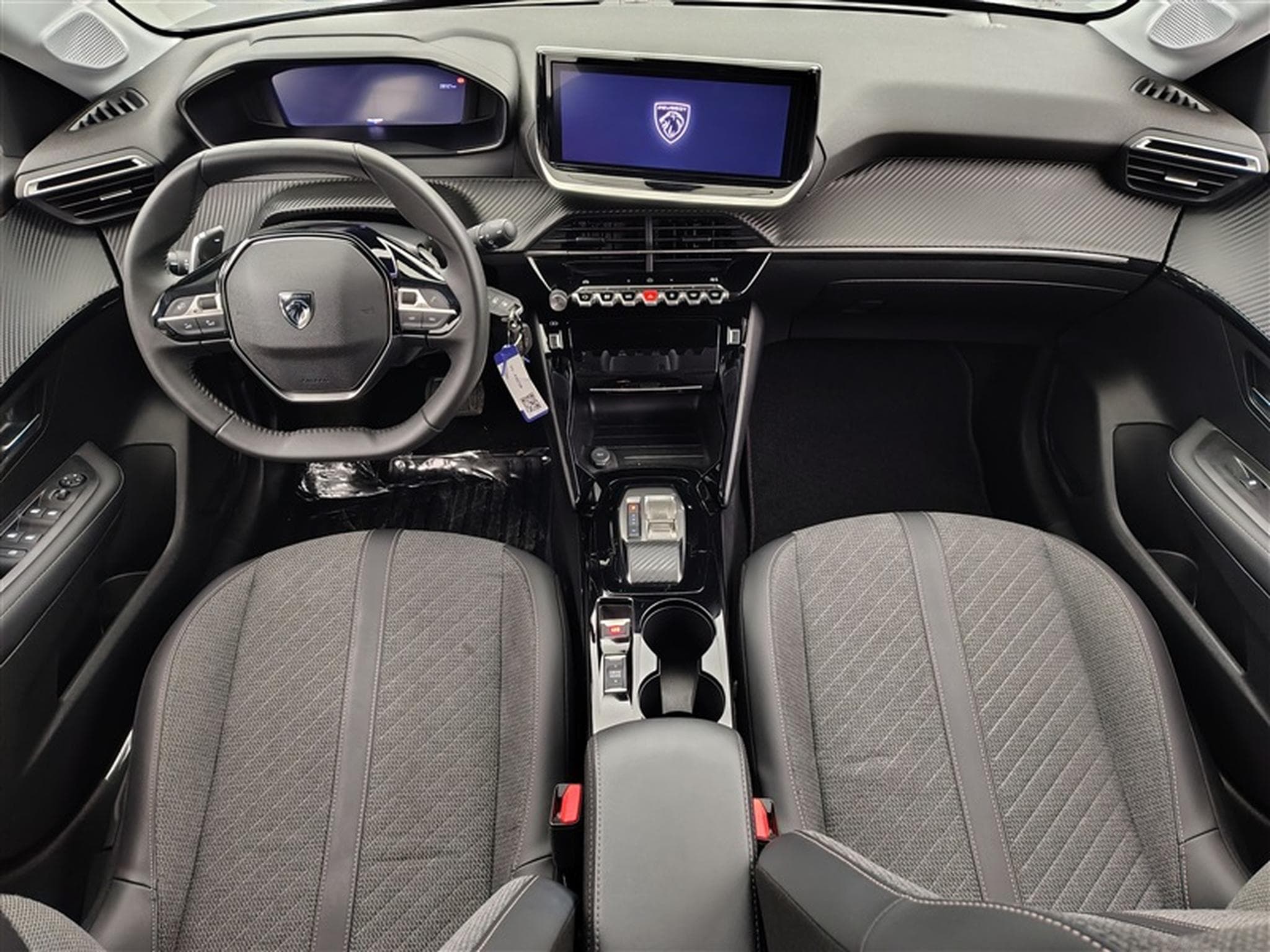 Peugeot 208 1.2 Hybrid 100cv e-DSC6 Allure CARPLAY / FULL LED / S-CUIR (2025) - Foto 8