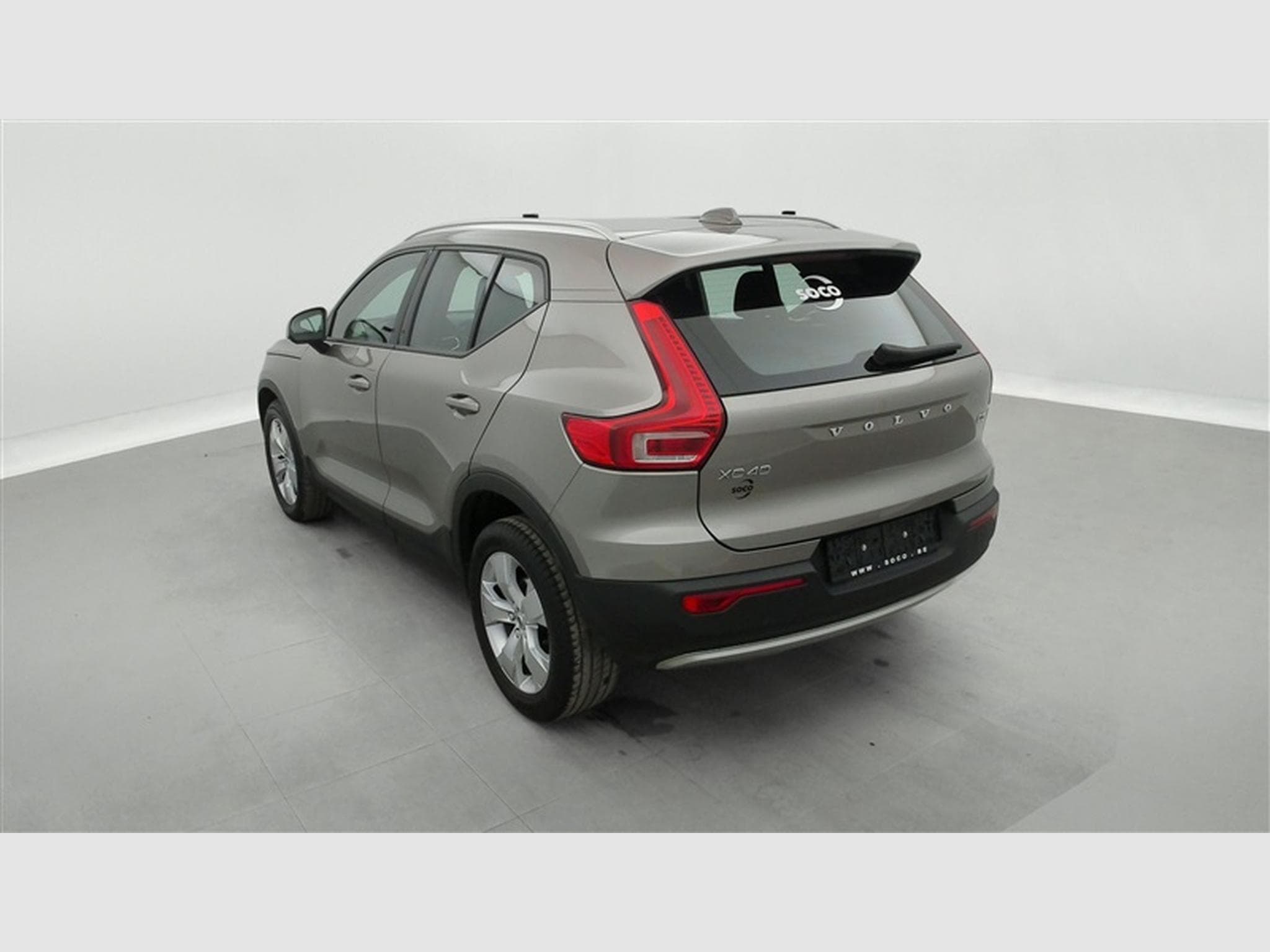 Volvo XC40 2.0 D3 Momentum Pro Geartronic Navi / Led (2021) - Foto 2