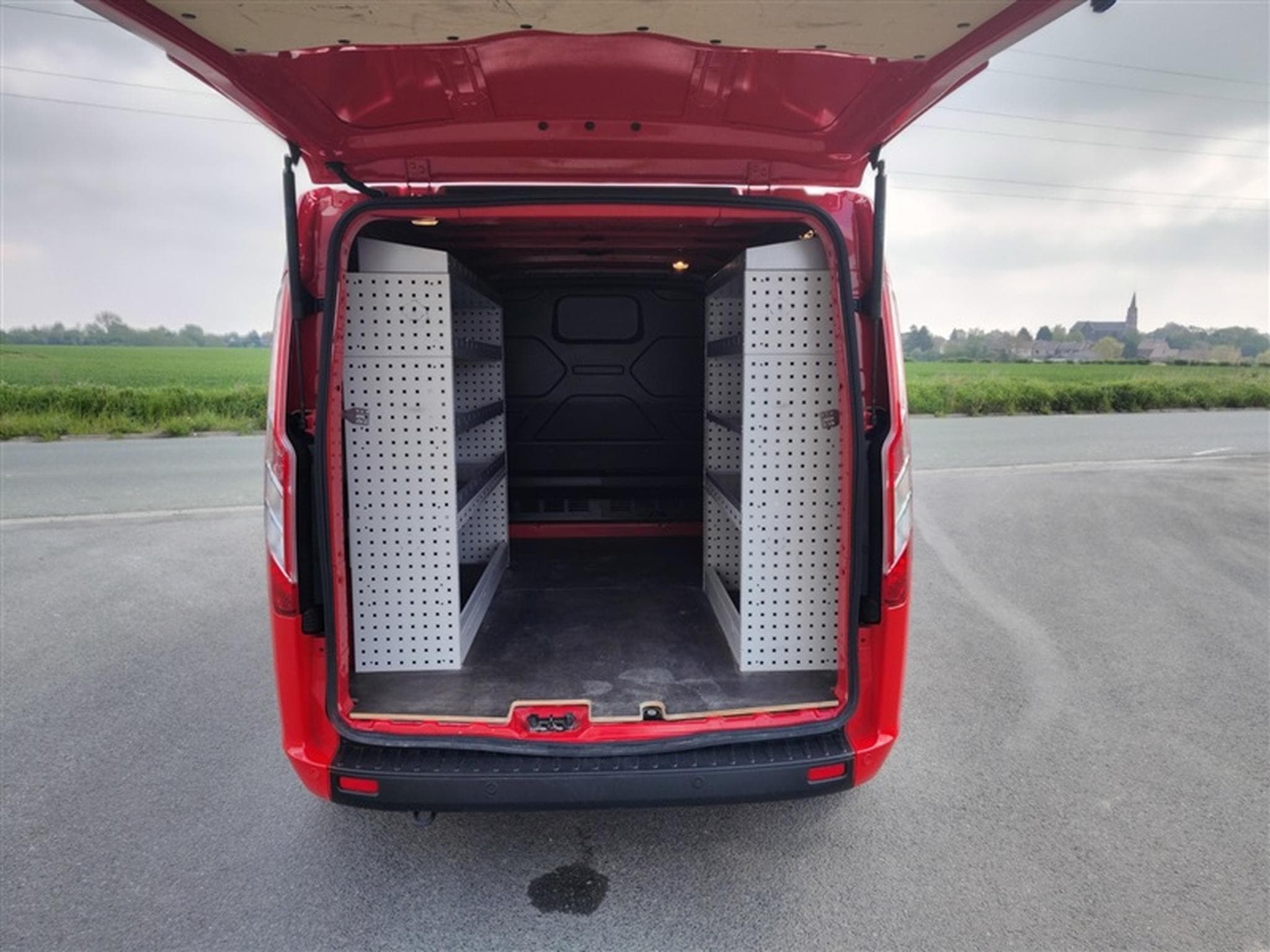 Ford Transit 2.0 TDCi 340 SWB + AMENAG INTERIEUR (2023) - Foto 14