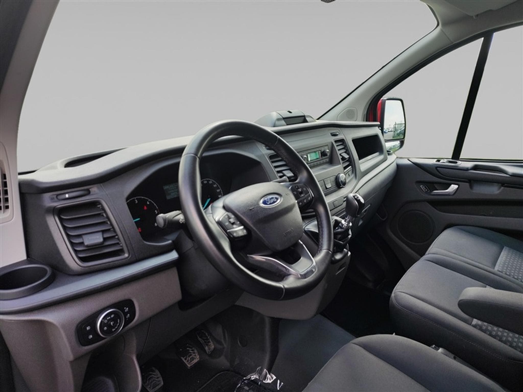 Ford Transit 2.0 TDCi 340 SWB + AMENAG INTERIEUR (2023) - Foto 8