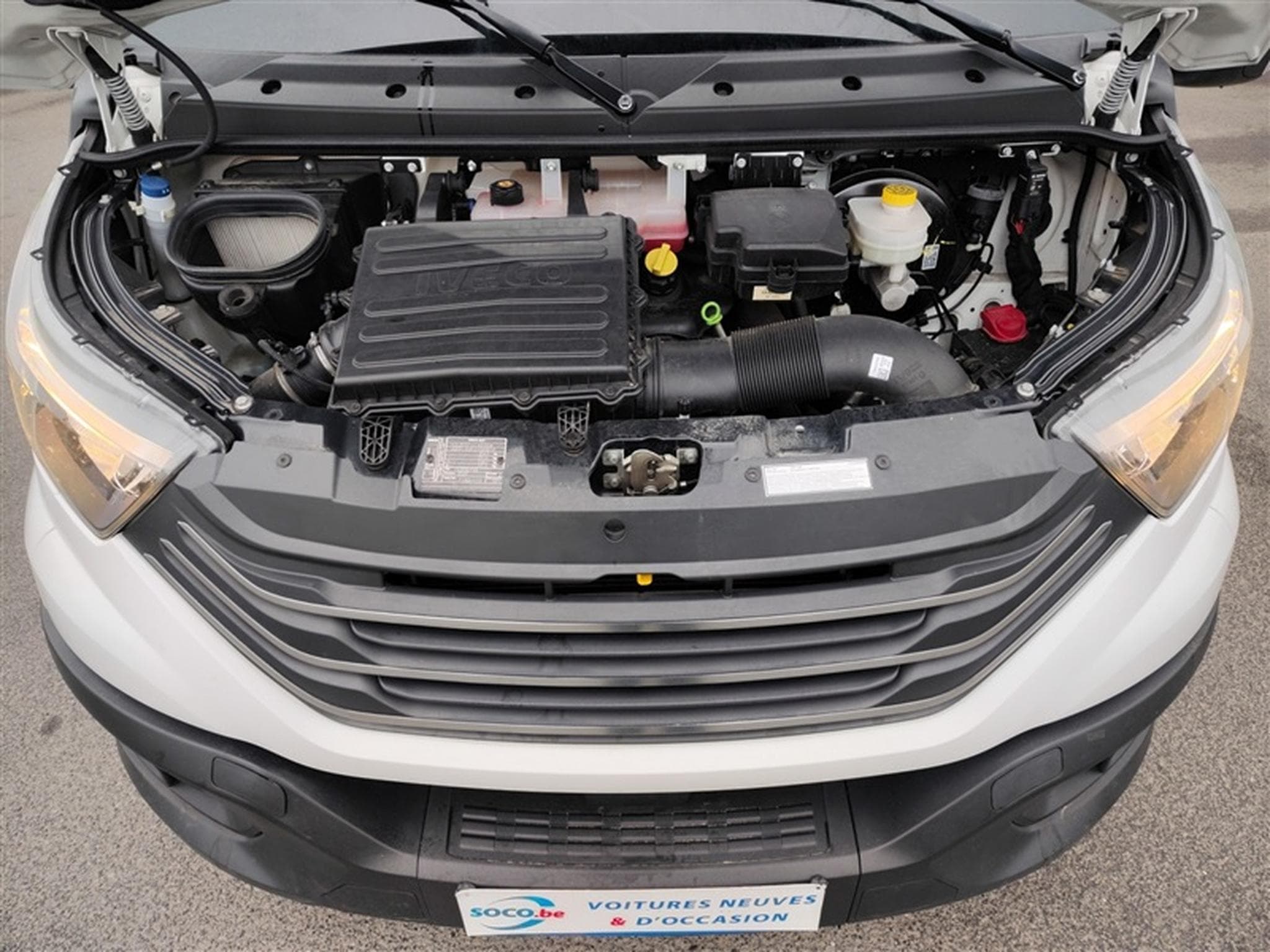 Iveco Daily 35S14V 2.3 Turbo 12M3 (2023) - Foto 17