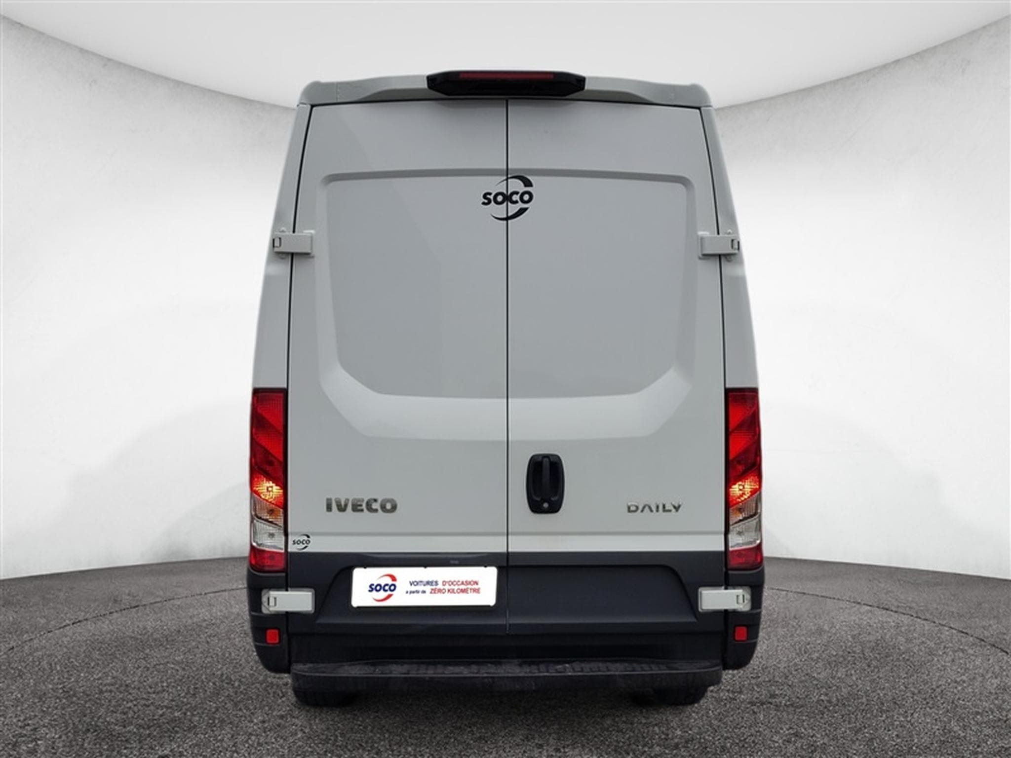 Iveco Daily 35S14V 2.3 Turbo 12M3 (2023) - Foto 4