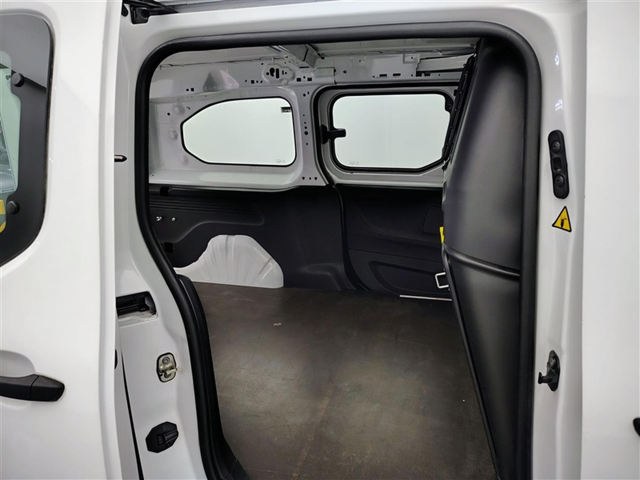 Peugeot Partner 1.5 BlueHDi L2 Heavy Pro (2021) - Photo 13
