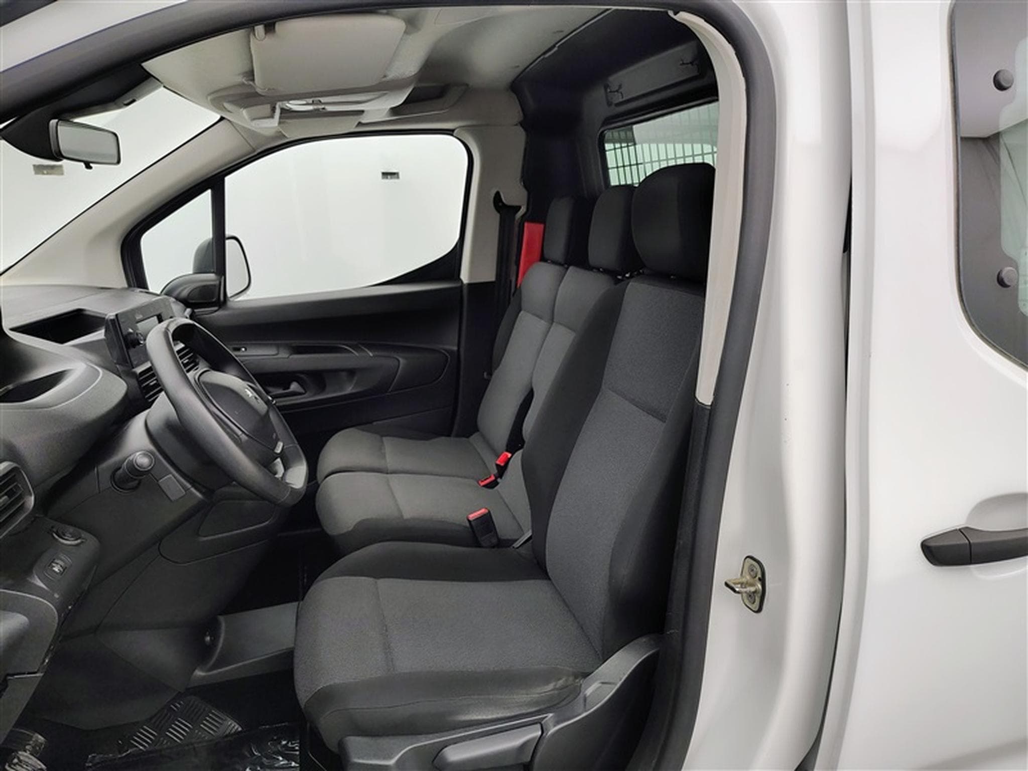 Peugeot Partner 1.5 BlueHDi L2 Heavy Pro (2021) - Photo 7