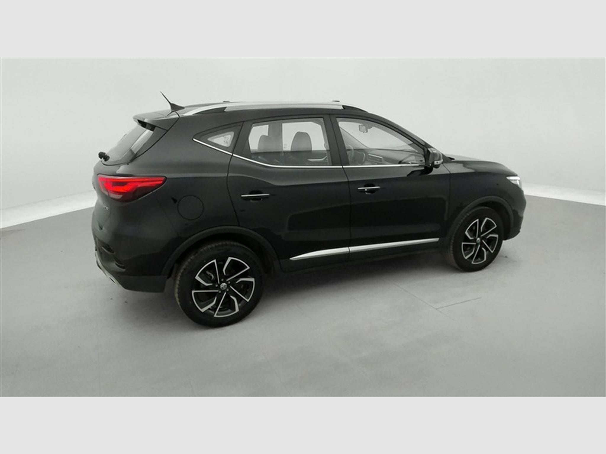 MG ZS 1.0 T-GDi 110cv AUTO Luxury NAVI / FULL LED / CUIR / CAMERA (2024) - Photo 25