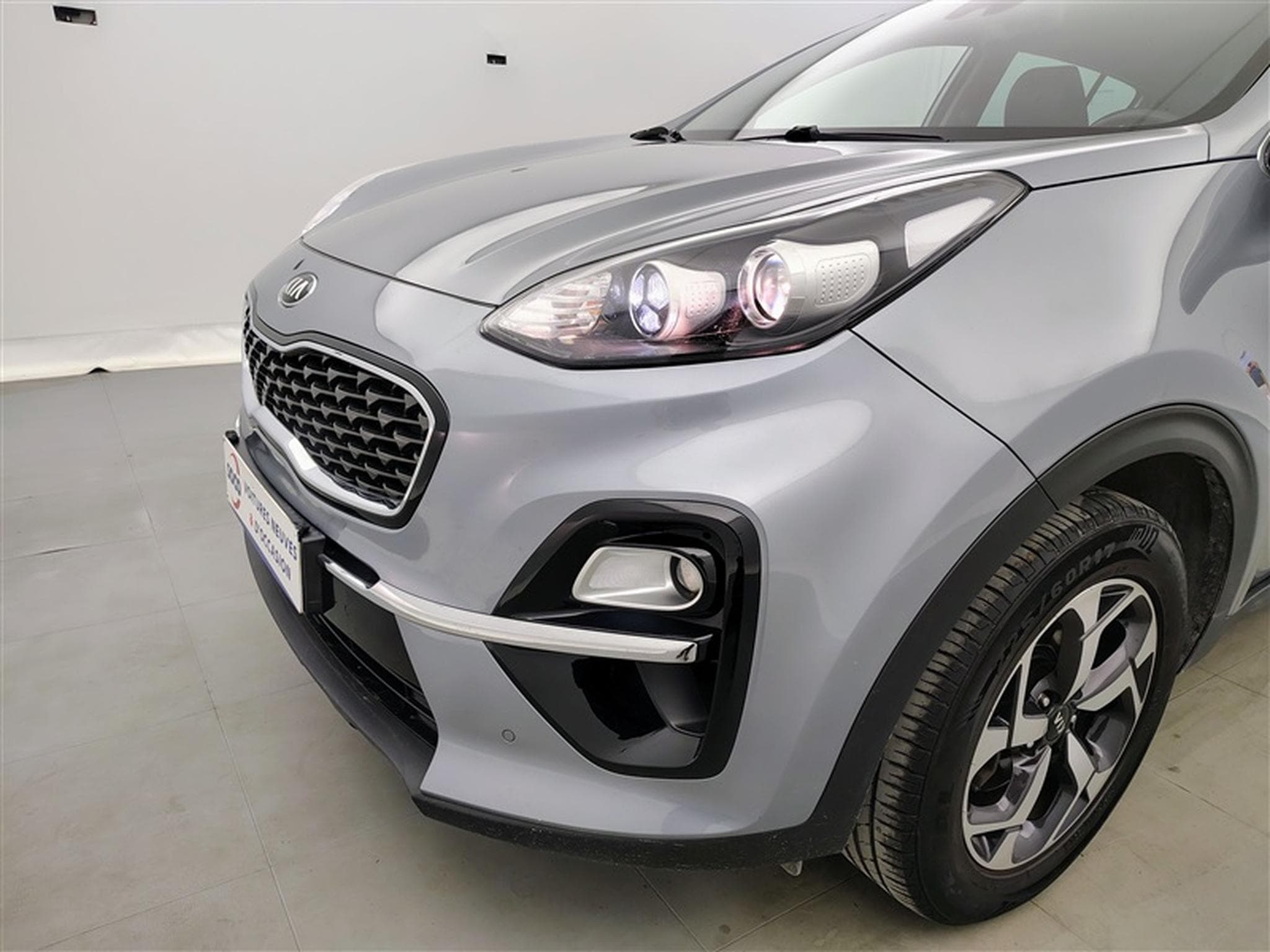 Kia Sportage 1.6i More NAVI / CAMERA / KEYLESS (2019) - Photo 15