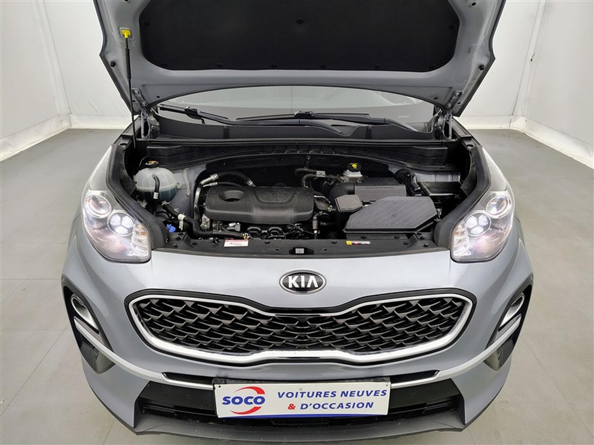 Kia Sportage 1.6i More NAVI / CAMERA / KEYLESS (2019) - Photo 19
