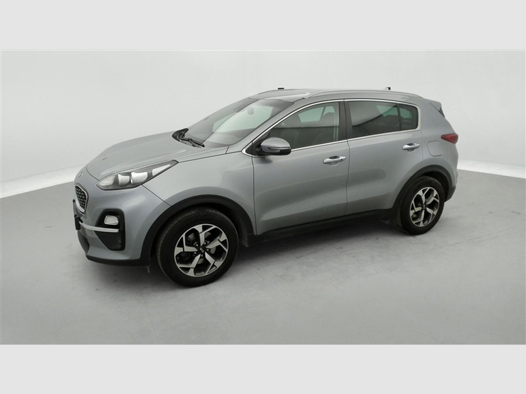 Kia Sportage 1.6i More NAVI / CAMERA / KEYLESS (2019) - Photo 22