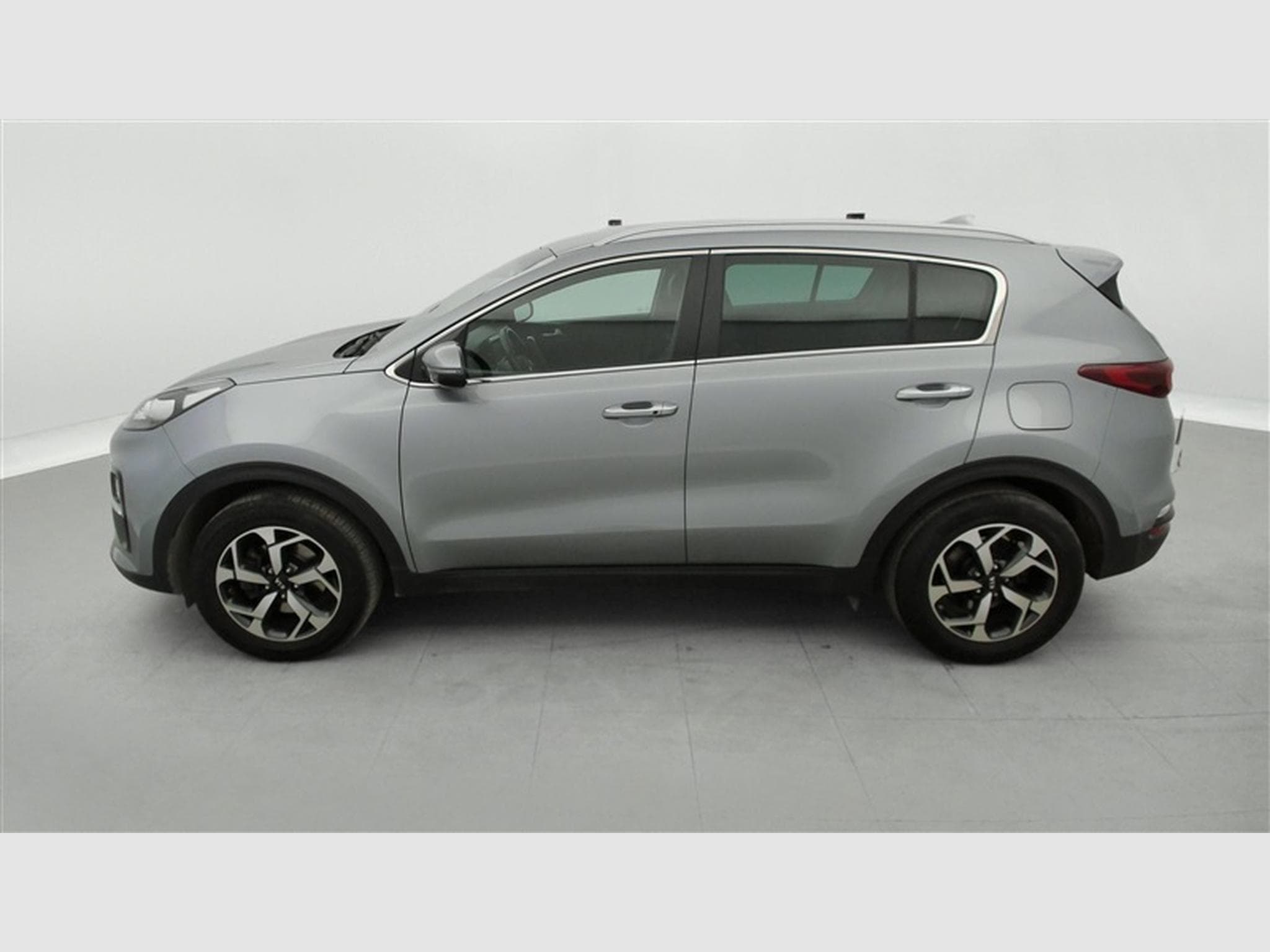 Kia Sportage 1.6i More NAVI / CAMERA / KEYLESS (2019) - Photo 3