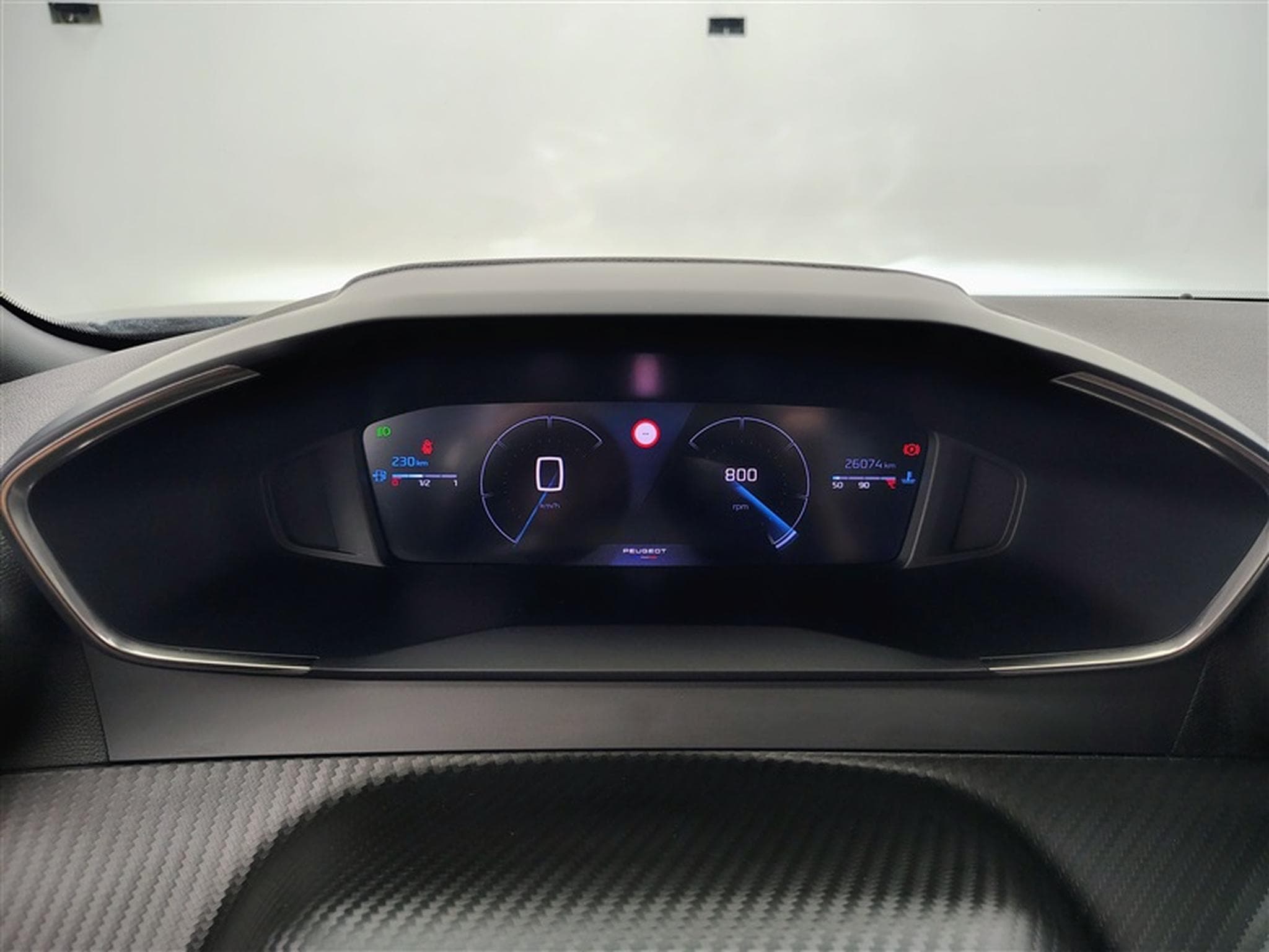 Peugeot 2008 1.2 PureTech 100cv Allure CARPLAY / FULL LED / PDC AV+AR (2024) - Photo 10