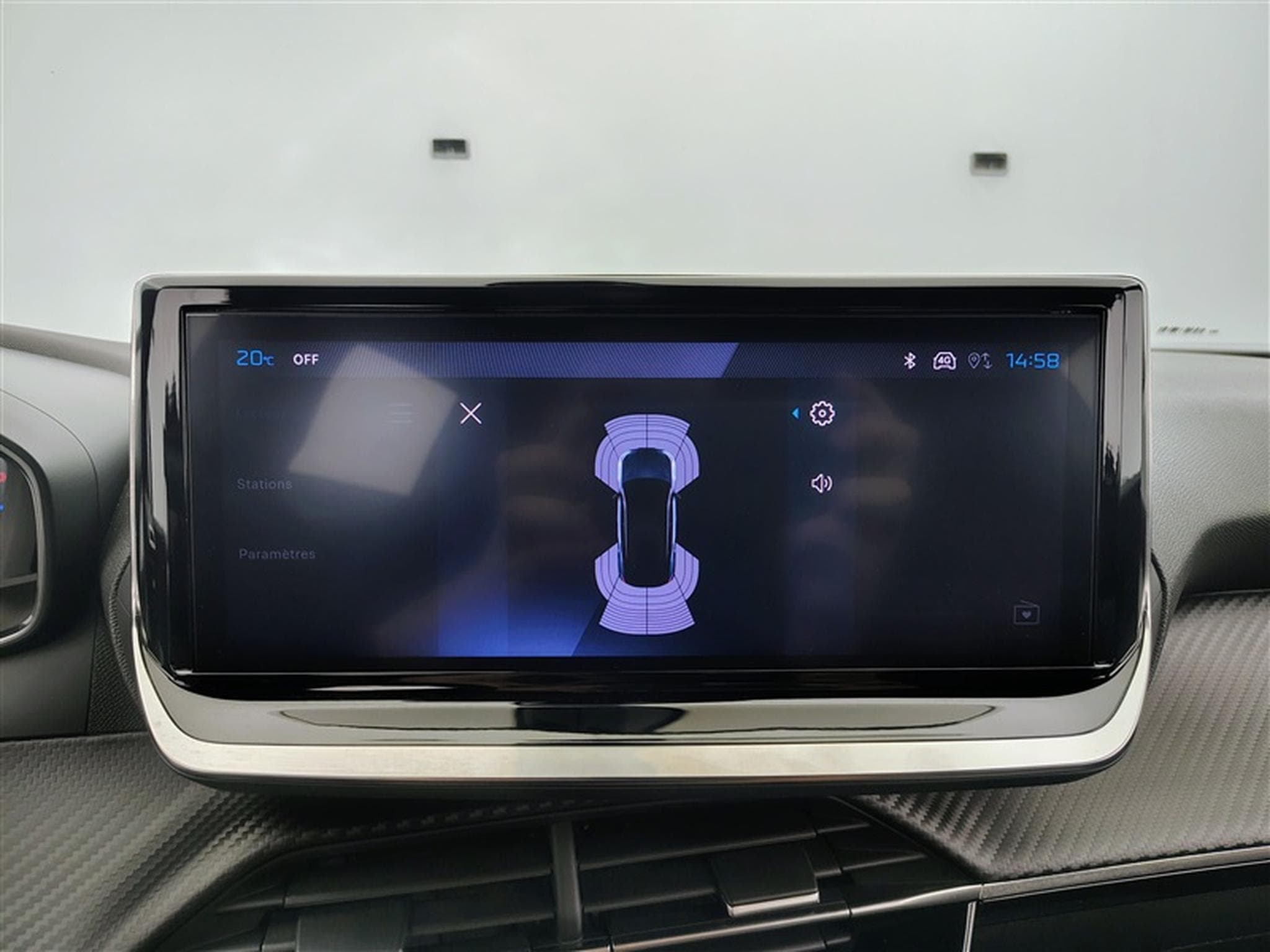 Peugeot 2008 1.2 PureTech 100cv Allure CARPLAY / FULL LED / PDC AV+AR (2024) - Photo 18