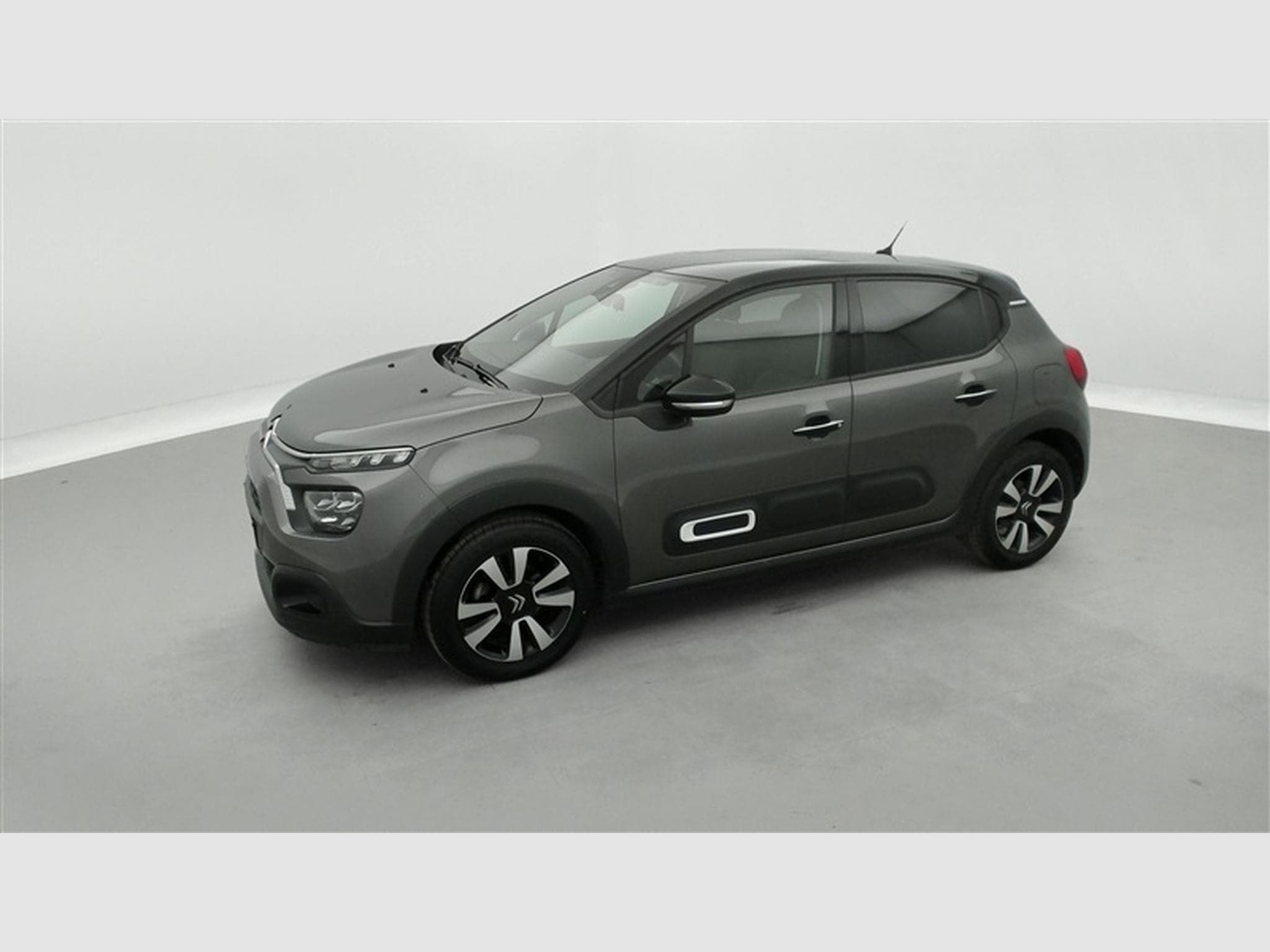 Citroen C3 1.2i PureTech Shine CARPLAY / FULL LED / JA 16" (2023) - Photo 19