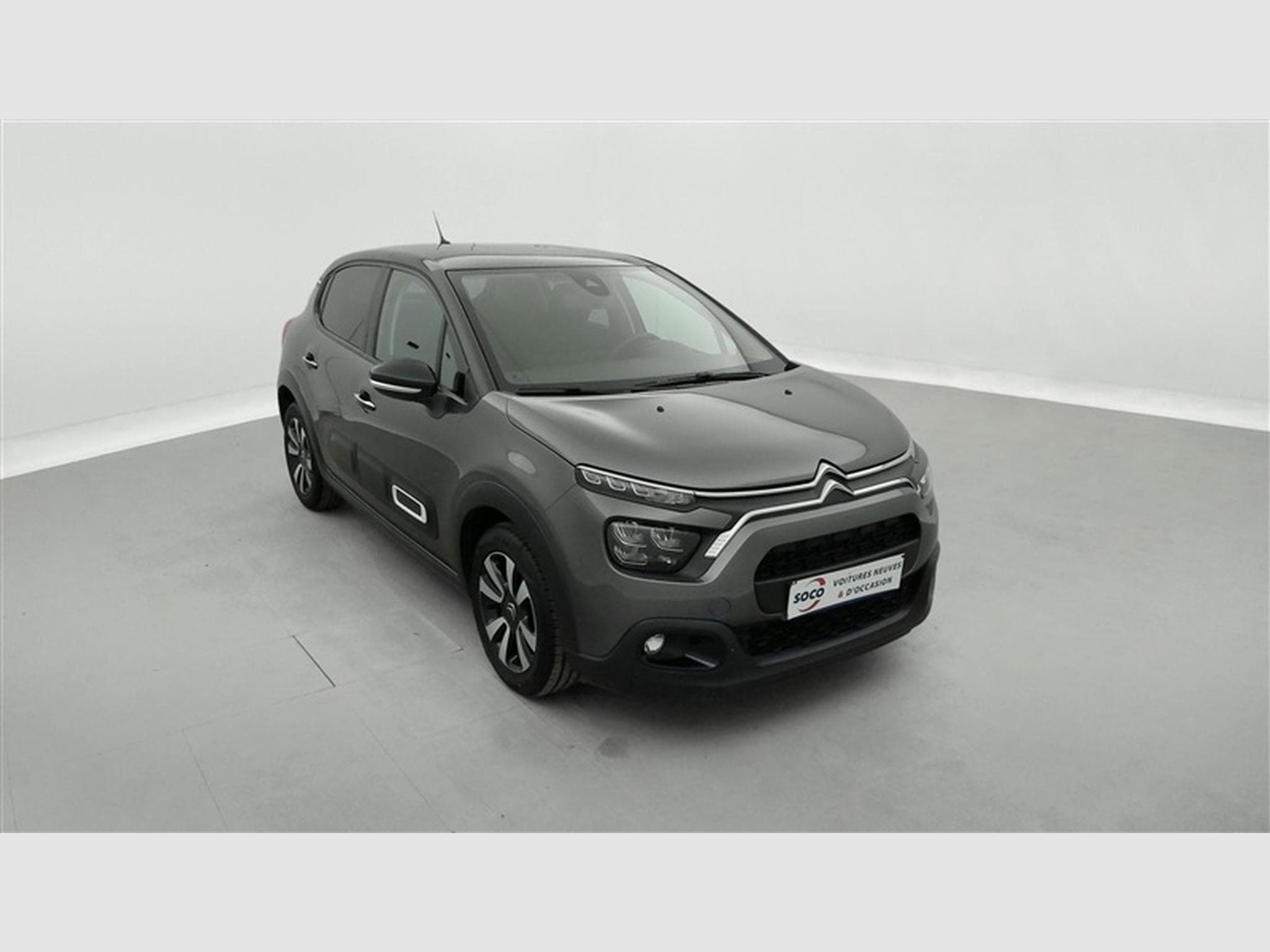 Citroen C3 1.2i PureTech Shine CARPLAY / FULL LED / JA 16" (2023) - Photo 20
