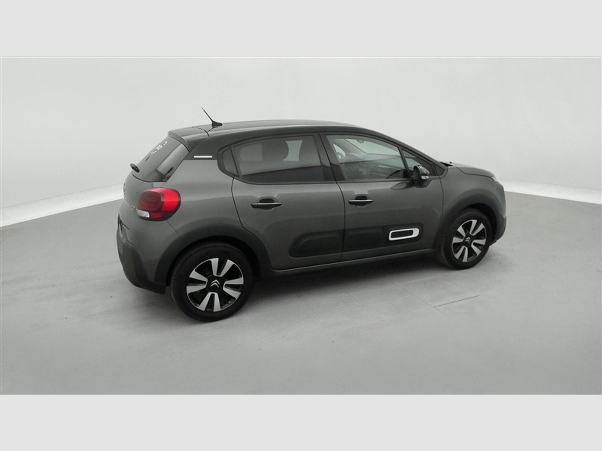 Citroen C3 1.2i PureTech Shine CARPLAY / FULL LED / JA 16" (2023) - Photo 23