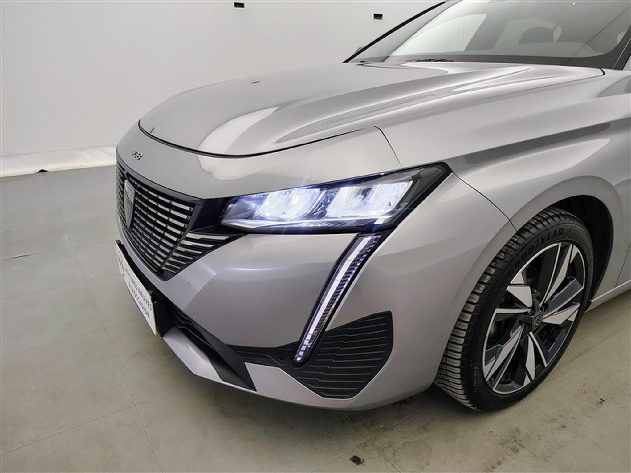 Peugeot 308 1.2 PureTech Allure S-CUIR / NAVI / CARPLAY / CAMERA (2023) - Photo 15