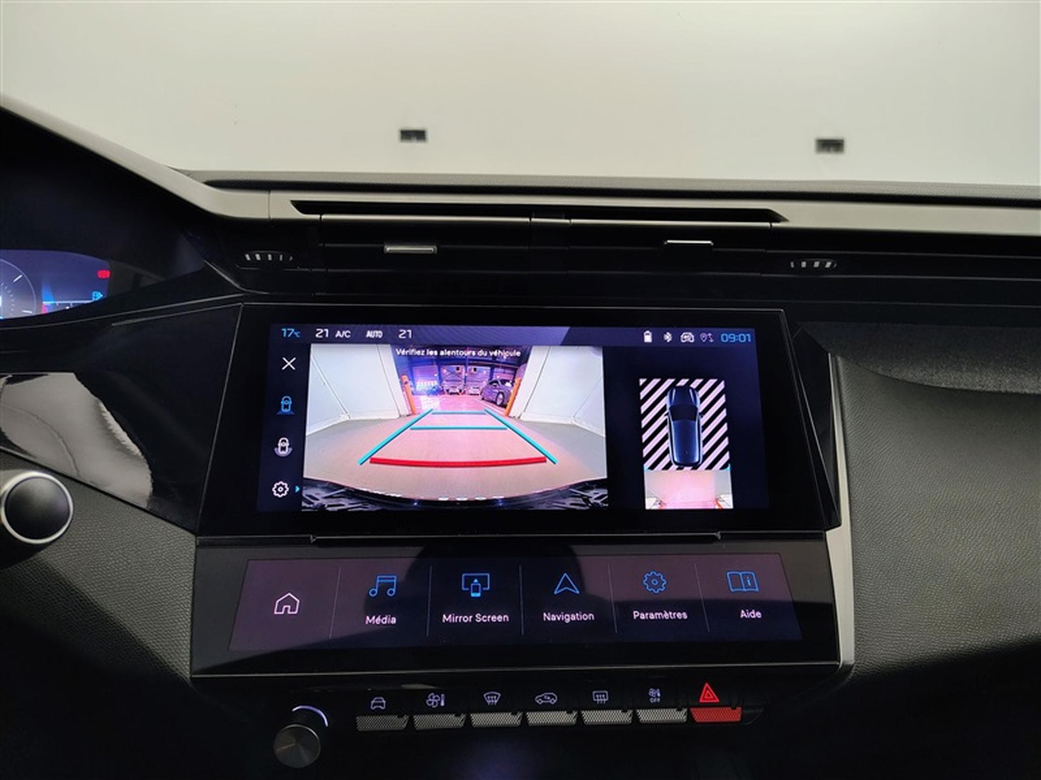 Peugeot 308 1.2 PureTech Allure S-CUIR / NAVI / CARPLAY / CAMERA (2023) - Photo 18