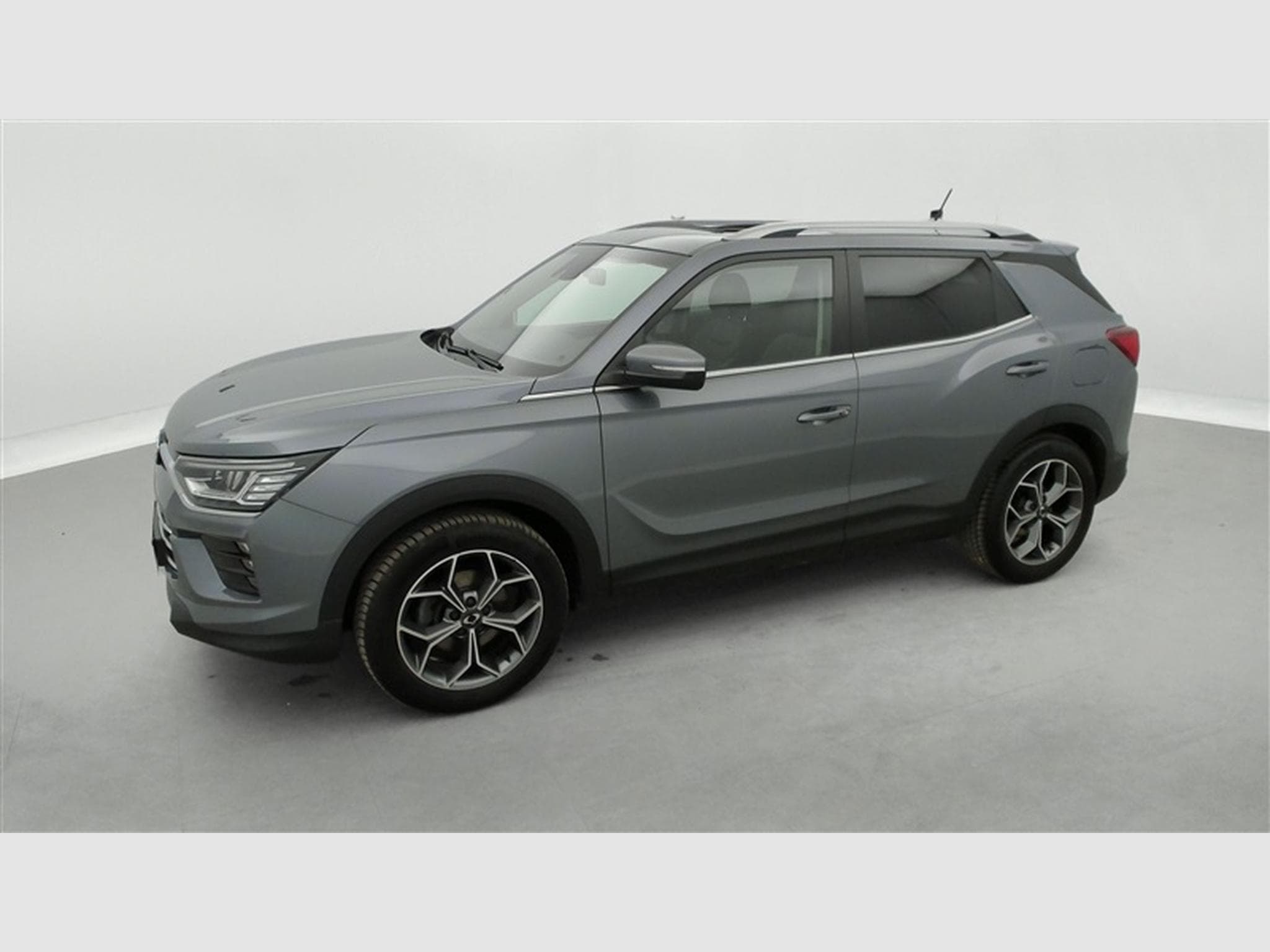 SsangYong Korando 1.5 T-GDI 2WD Sapphire CUIR/NAVI/FULL LED/TO/JA18 (2022) - Photo 24