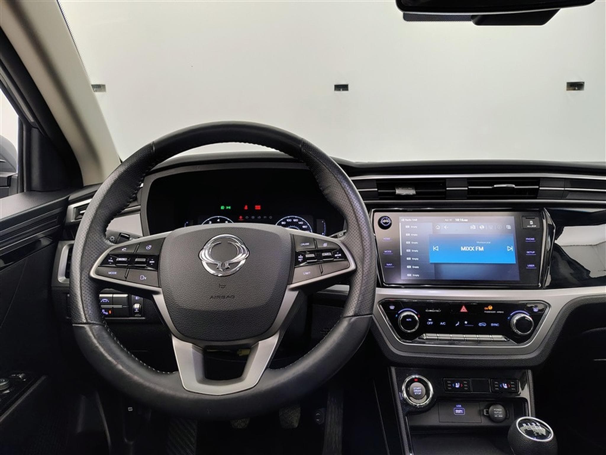 SsangYong Korando 1.5 T-GDI 2WD Sapphire CUIR/NAVI/FULL LED/TO/JA18 (2022) - Photo 9