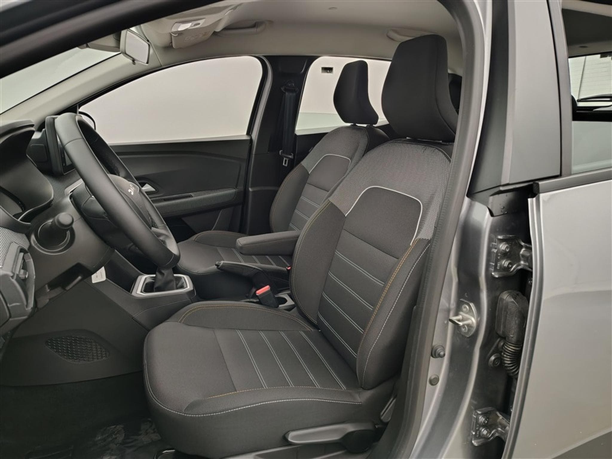 Dacia Sandero 1.0 TCe Stepway *NAVI/CAMERA/FULL LED/PDC* (2025) - Photo 7