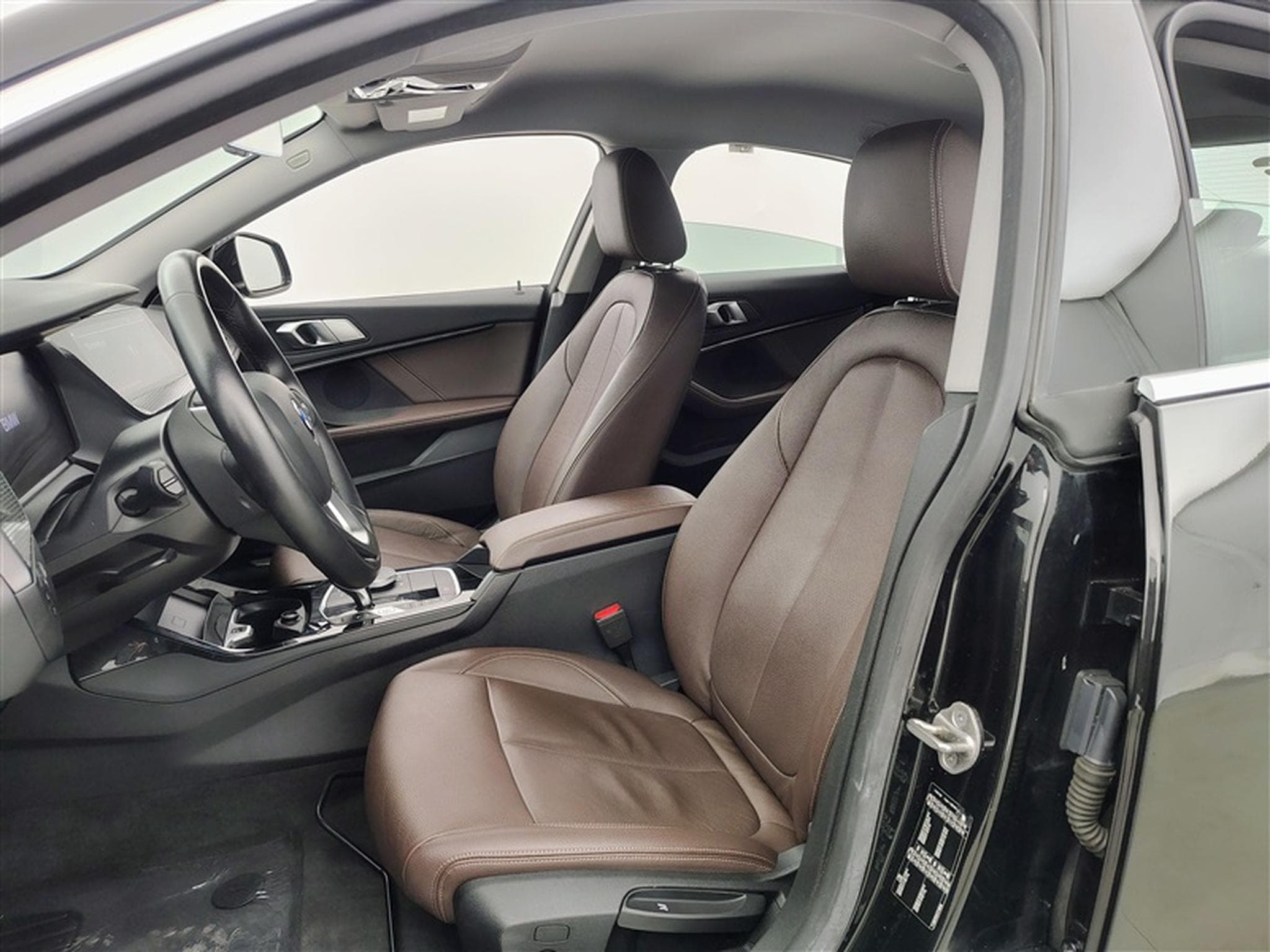 BMW 218 218DA Gran Coupe Luxury CUIR / NAVI / CARPLAY / FULL LED (2021) - Photo 7