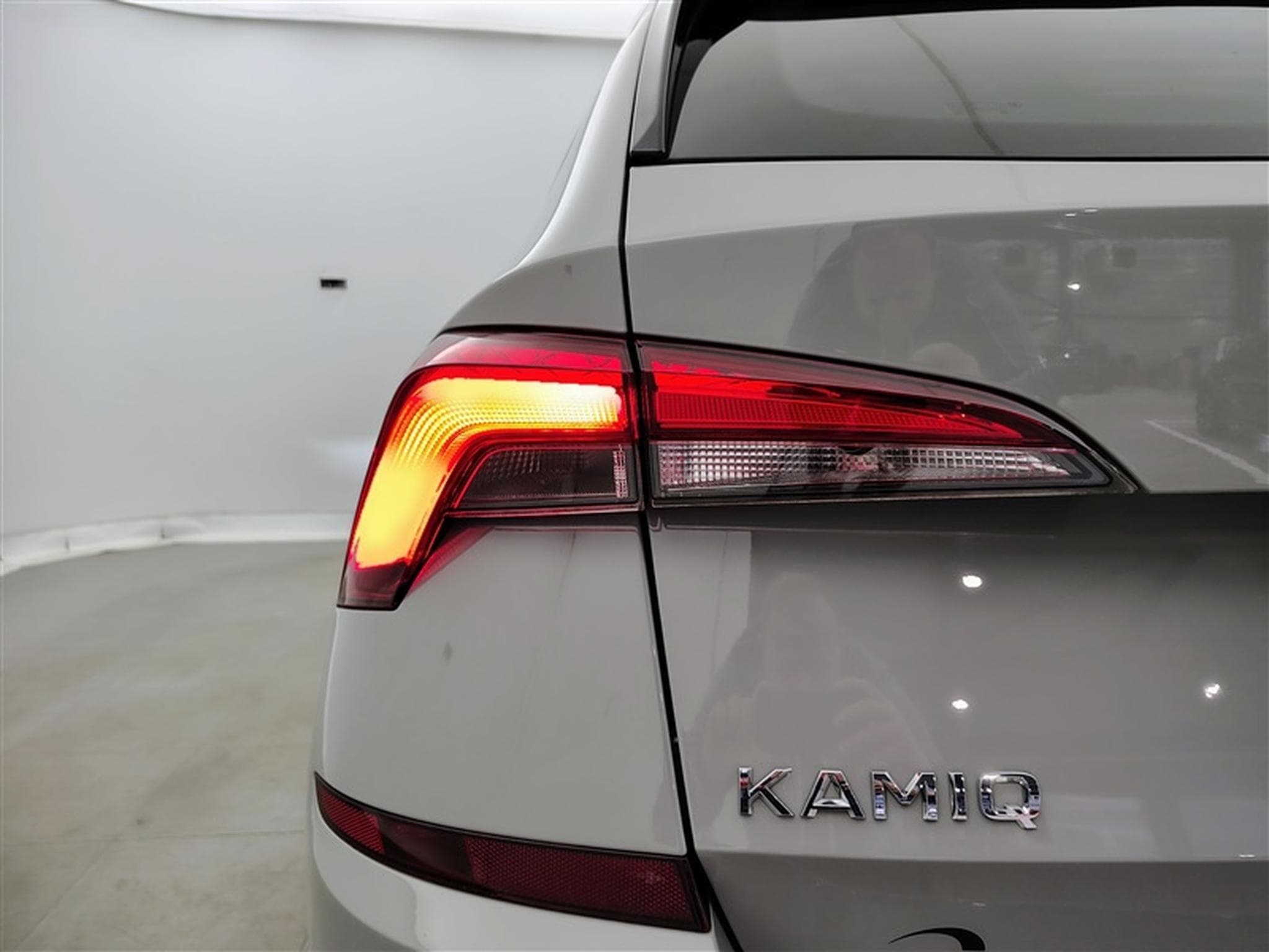 Skoda Kamiq 1.0 TSI Monte Carlo (2021) - Photo 16