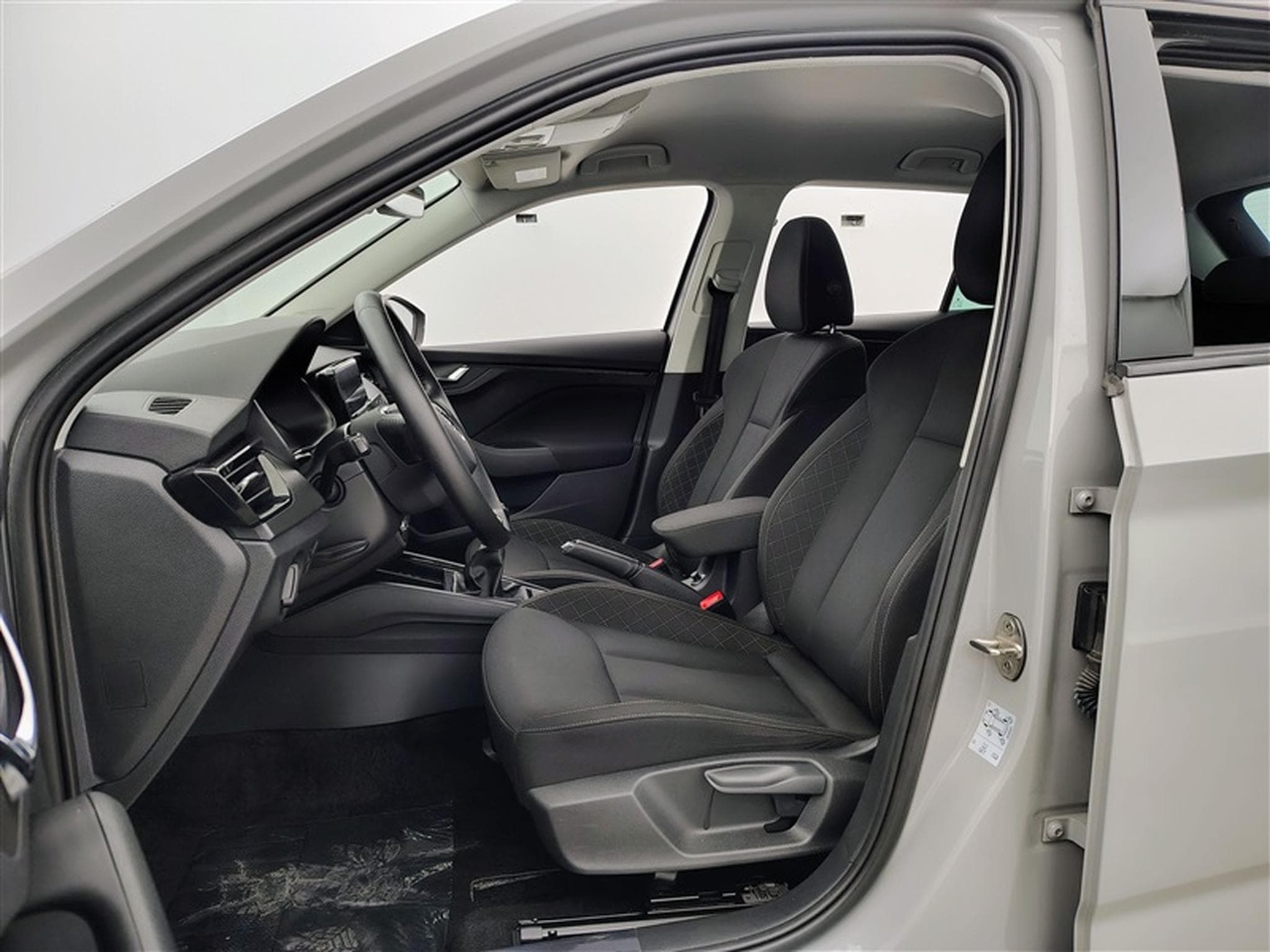 Skoda Kamiq 1.0 TSI Monte Carlo (2021) - Photo 7