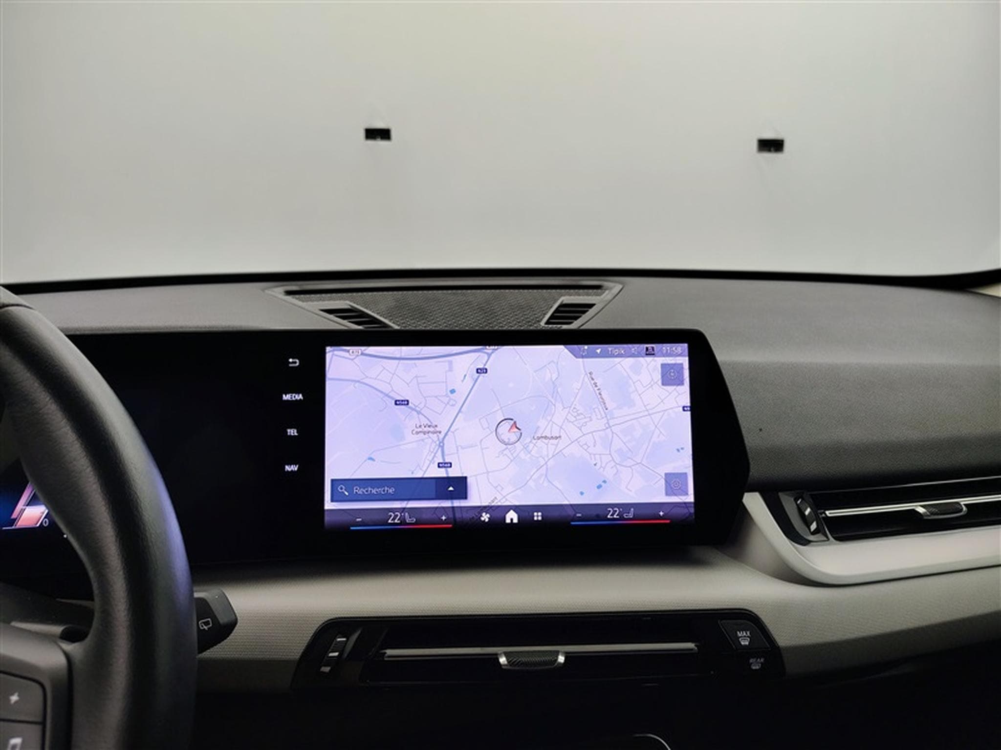 BMW X1 2.0 dA sDrive18 NEW MOD. NAVI / FULL LED / CLIM (2024) - Photo 11
