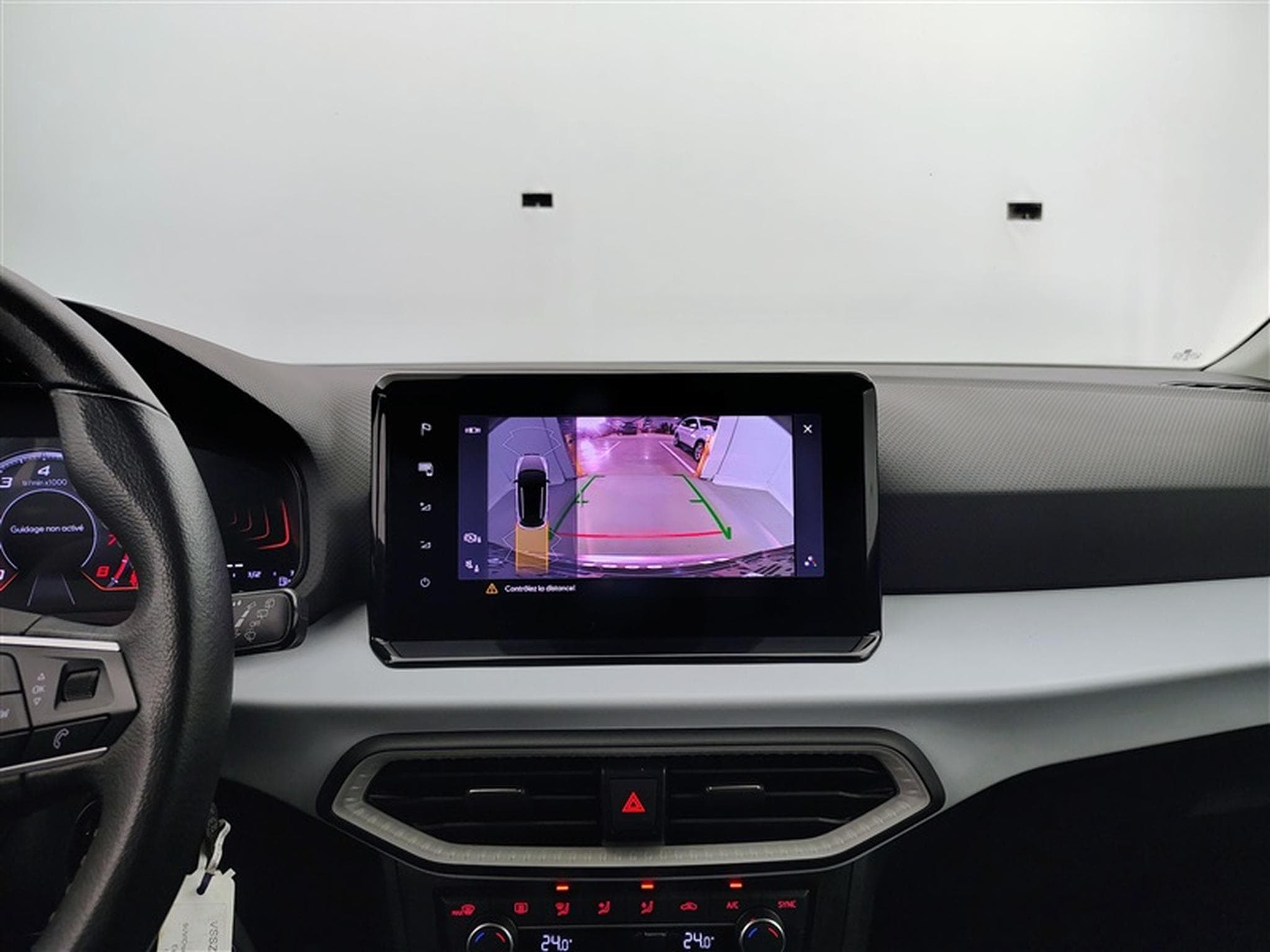 Seat Arona 1.0 TSI Move! DSG NAVI / FULL LED / CARPLAY (2023) - Photo 17