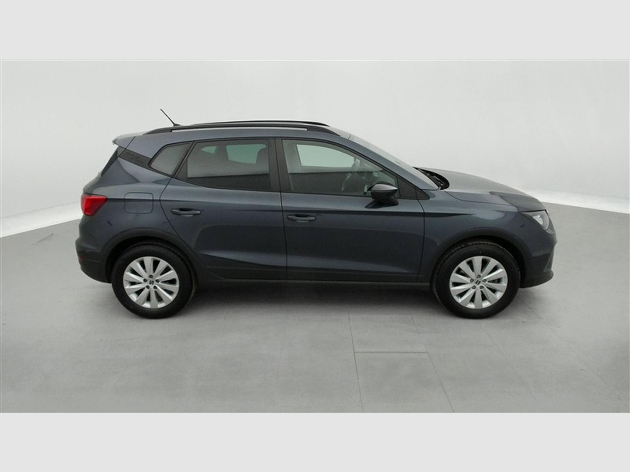 Seat Arona 1.0 TSI Move! DSG NAVI / FULL LED / CARPLAY (2023) - Photo 23
