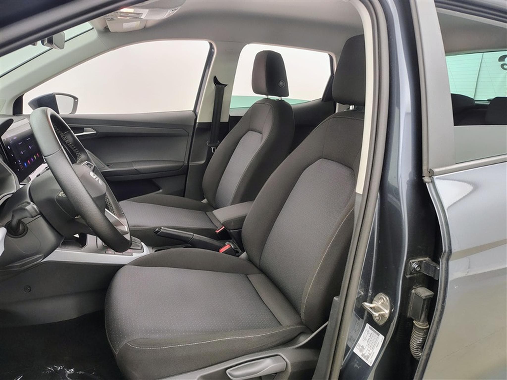 Seat Arona 1.0 TSI Move! DSG NAVI / FULL LED / CARPLAY (2023) - Photo 7