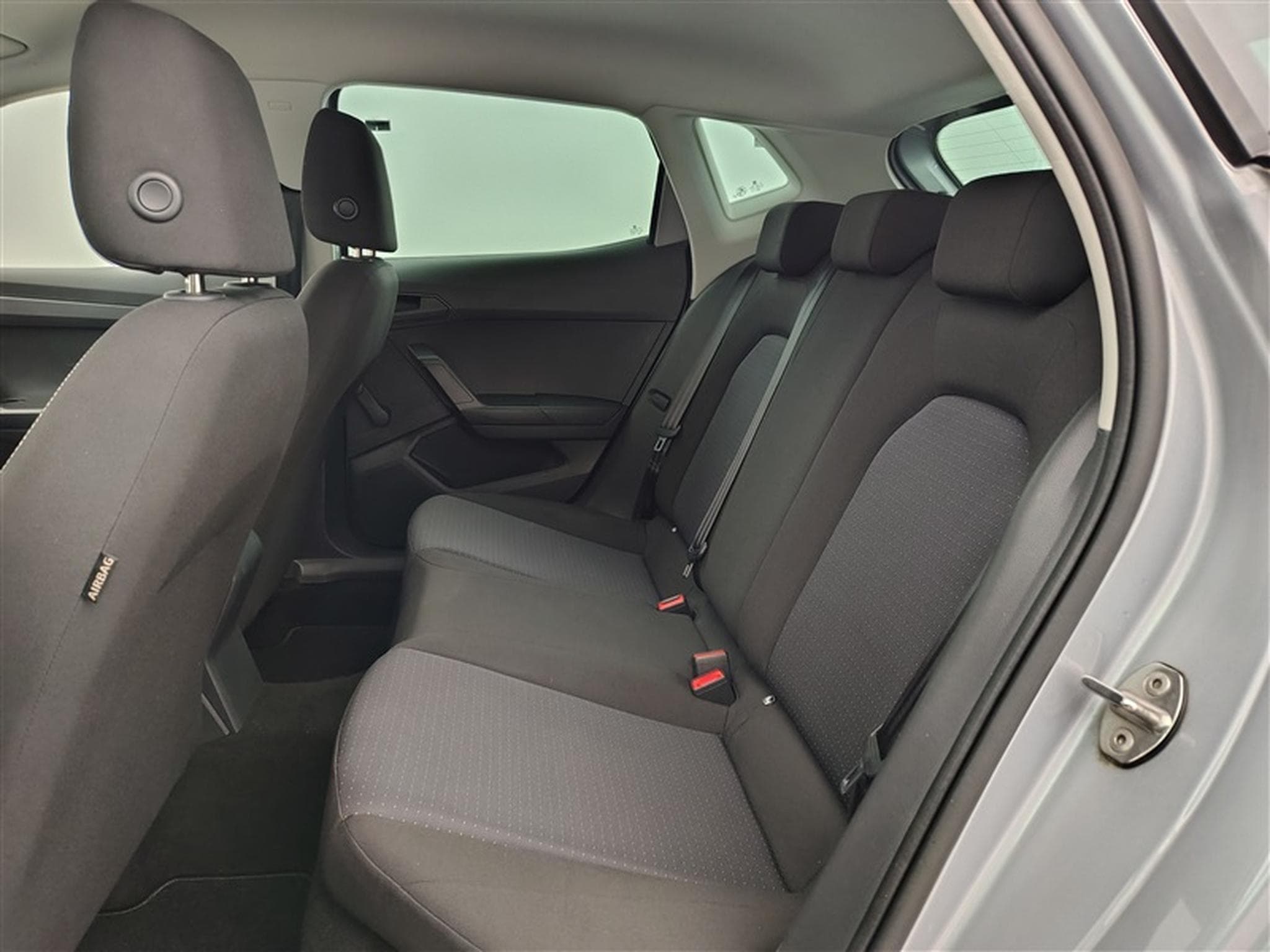 Seat Ibiza 1.0i MPI Move! Full Link NAVI/LED/JA/PDC (2023) - Photo 13