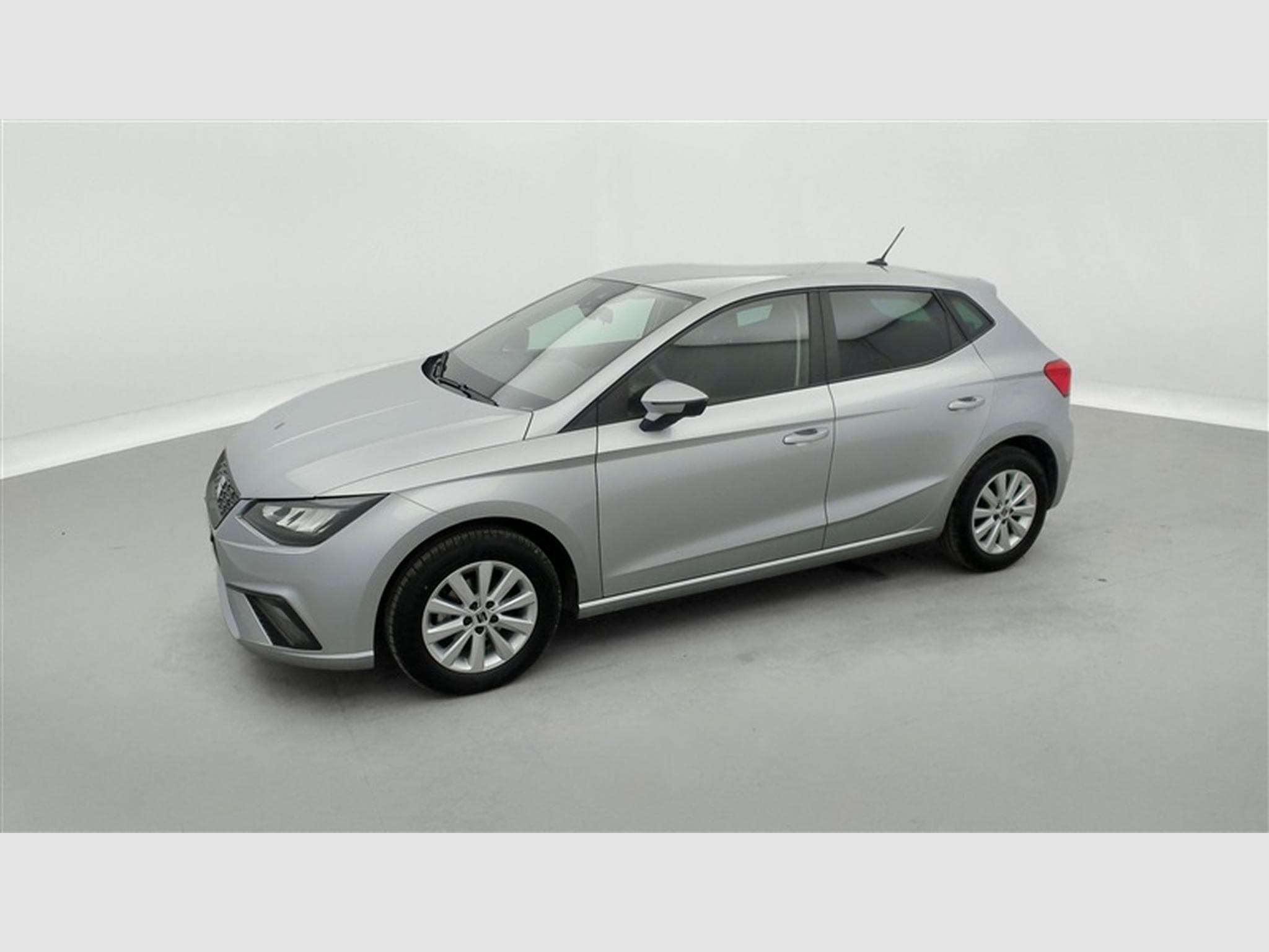 Seat Ibiza 1.0i MPI Move! Full Link NAVI/LED/JA/PDC (2023) - Photo 20