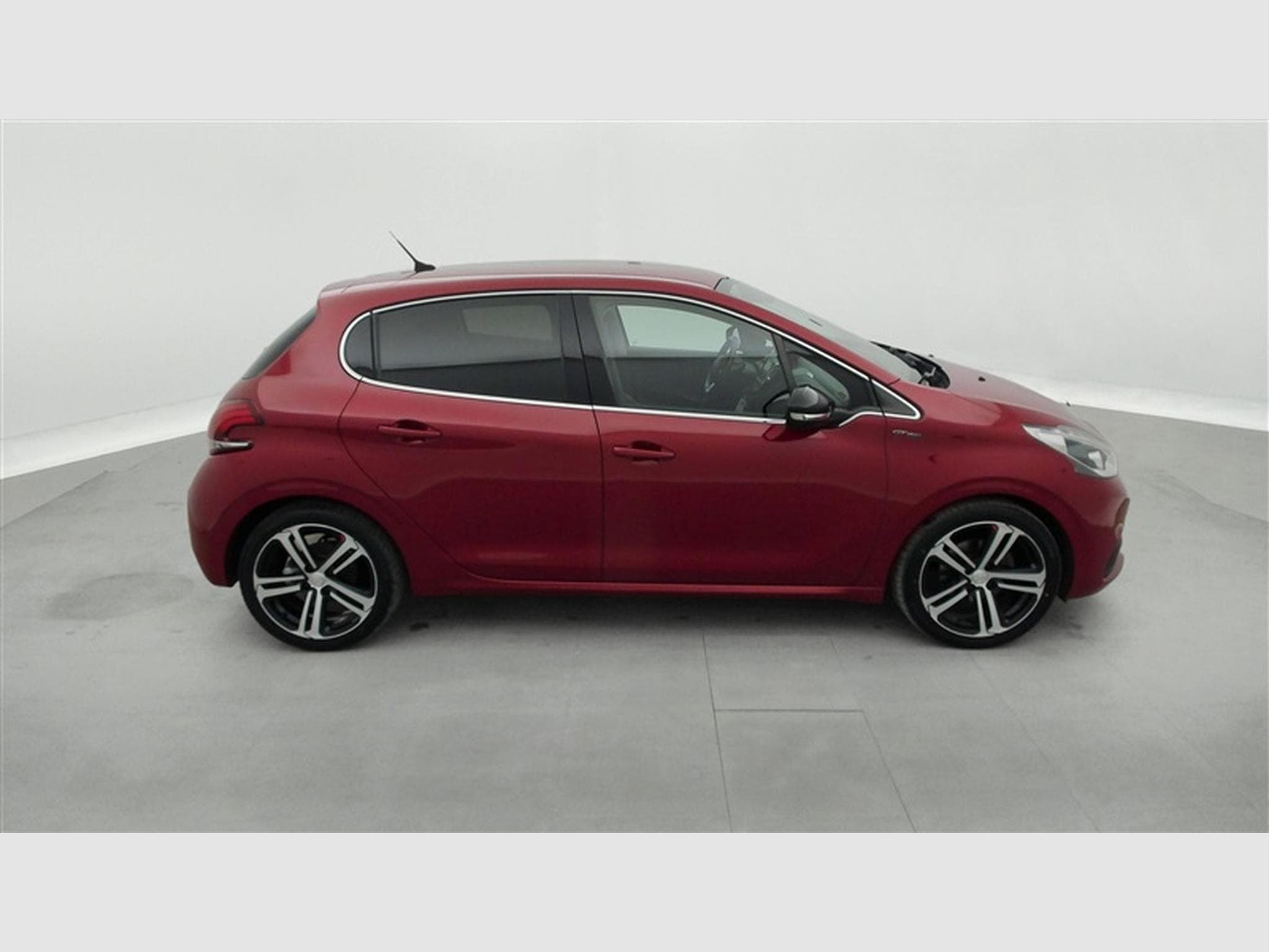 Peugeot 208 1.6 BlueHDi GT Line (2017) - Photo 24