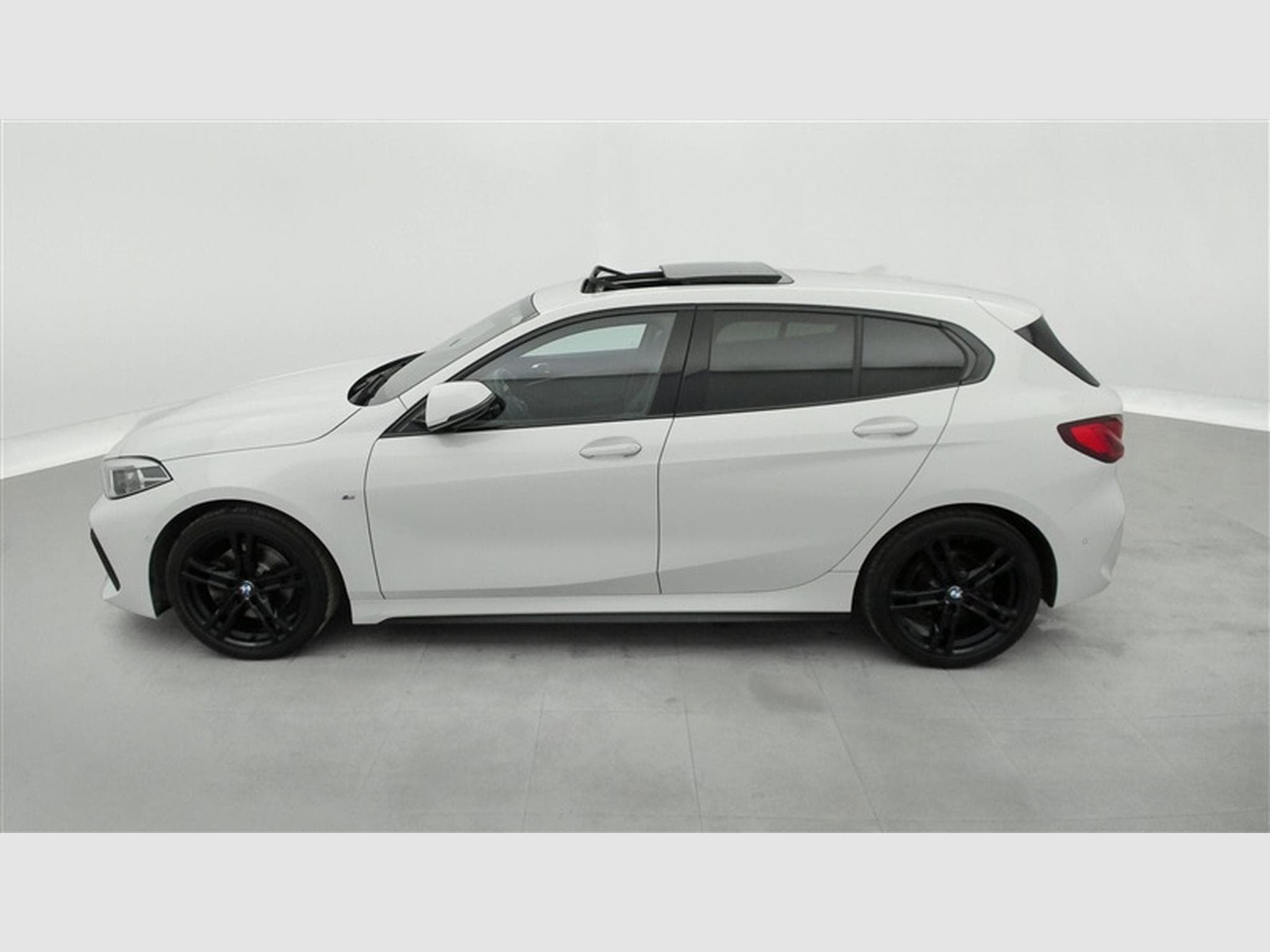 BMW 118 iA Pack M NAVI / FULL LED / S-CUIR (2023) - Photo 3