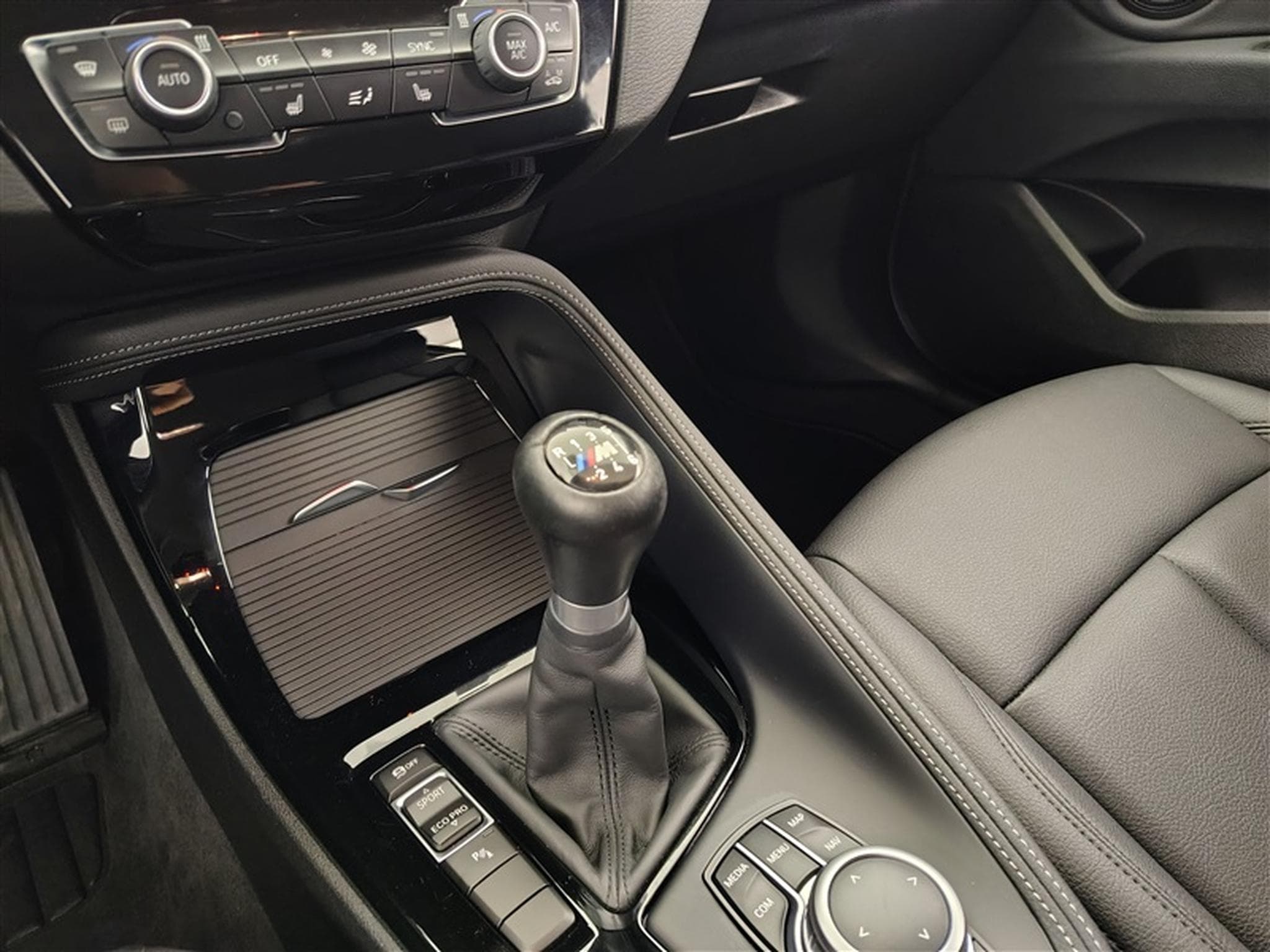 BMW X2 1.5i sDrive18 M-SPORT/CUIR/NAVI/FULL LED/JA19 (2020) - Photo 12