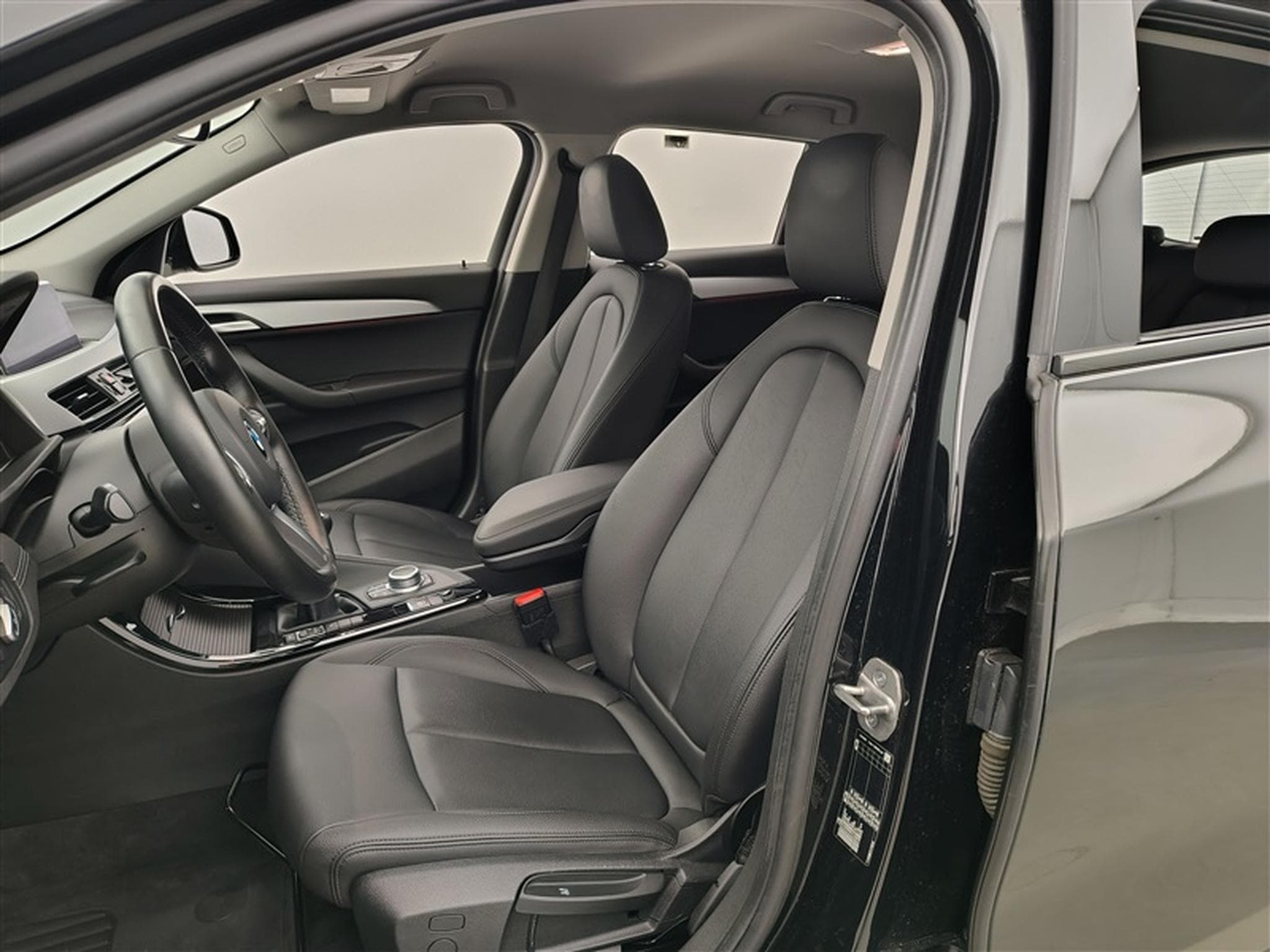 BMW X2 1.5i sDrive18 M-SPORT/CUIR/NAVI/FULL LED/JA19 (2020) - Photo 7