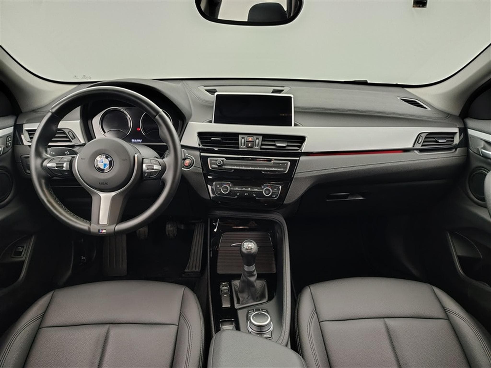 BMW X2 1.5i sDrive18 M-SPORT/CUIR/NAVI/FULL LED/JA19 (2020) - Photo 8