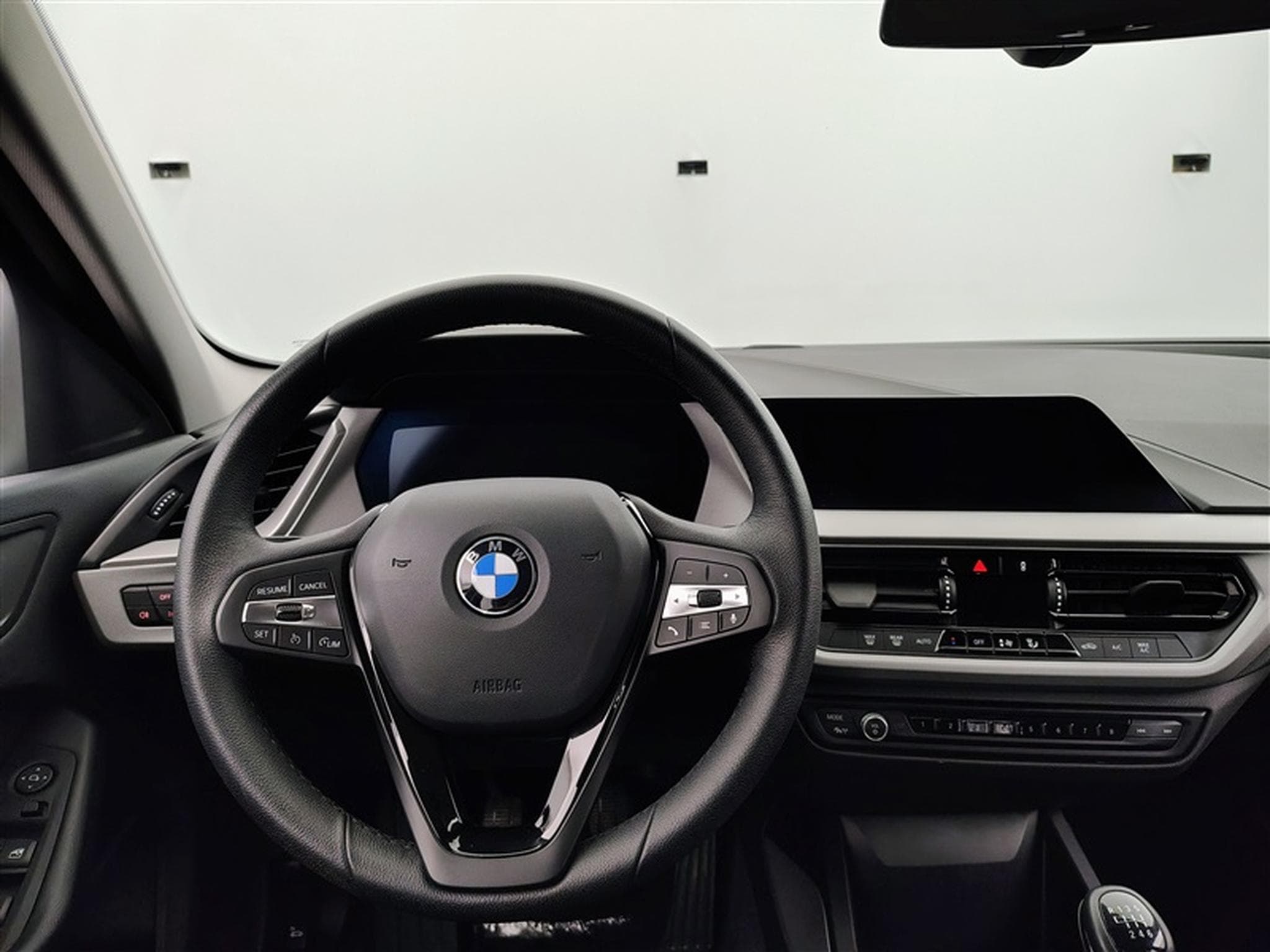 BMW 116 116d Business NAVI/FULL LED/JA16/PDC AV AR (2022) - Photo 9